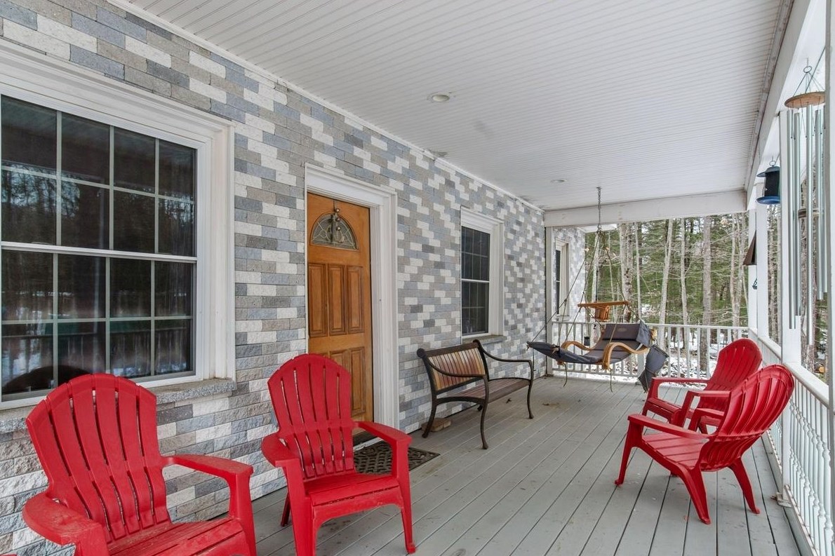 18 Calef Dr, Alton, NH 03809