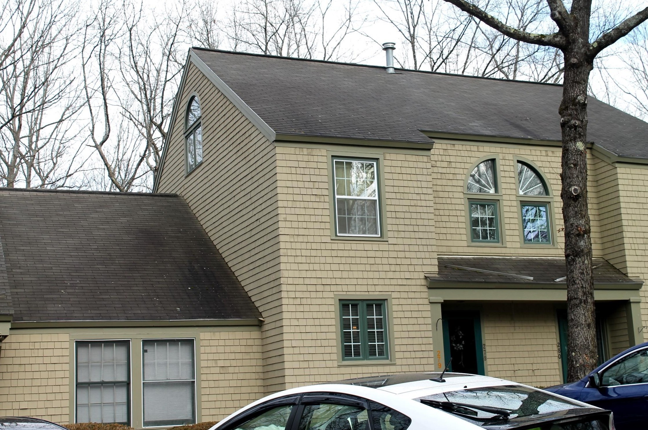 1465 Hooksett Rd, Manchester NH 03106-1860 exterior