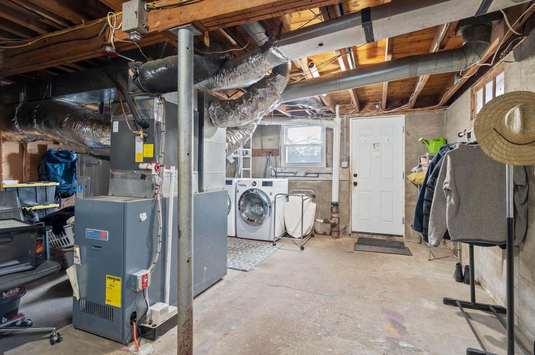 34 Exchange Ave, Manchester NH  03104-1530 exterior