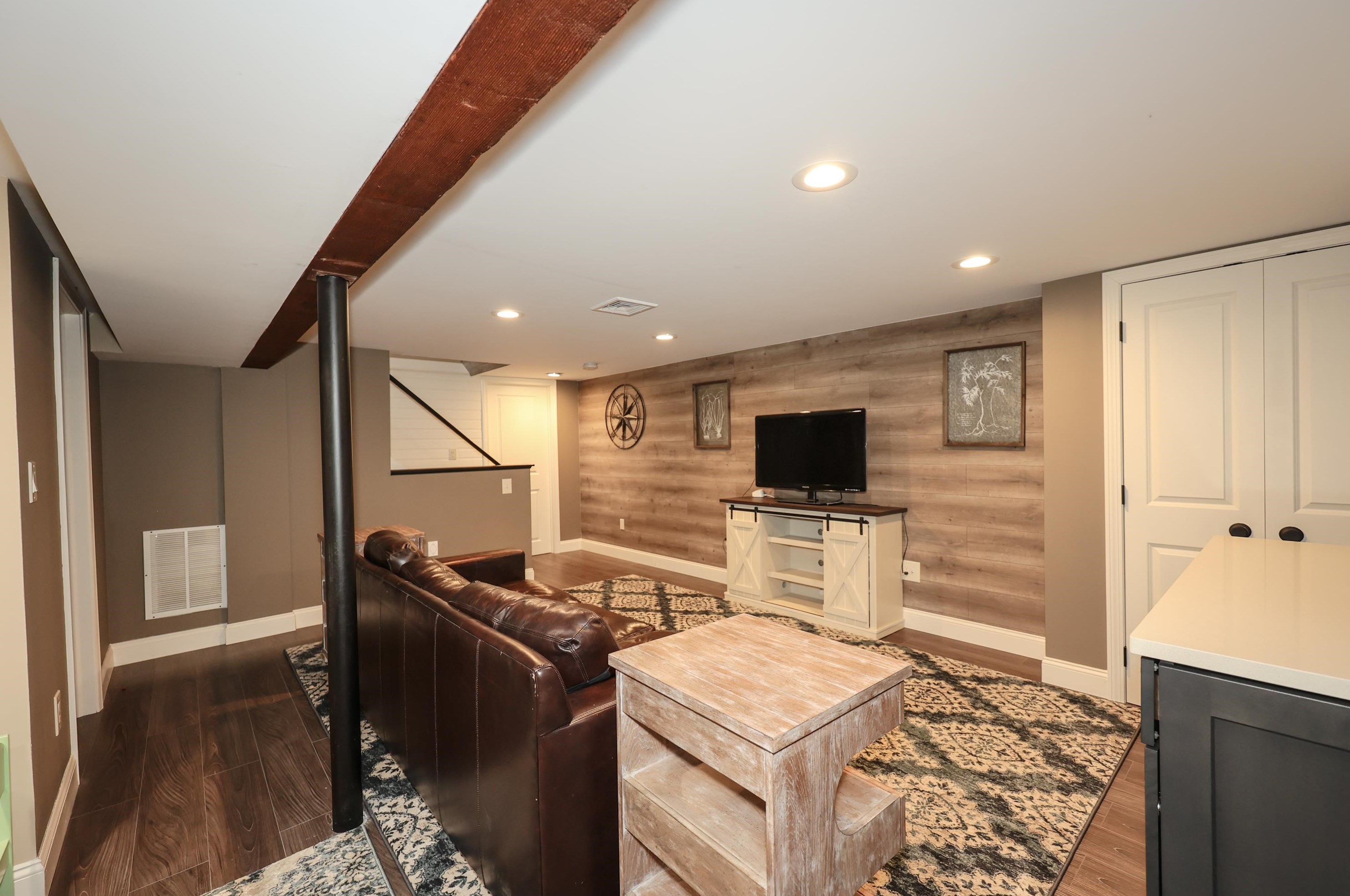 149 Londonderry Rd, Windham NH  03087-1116 exterior