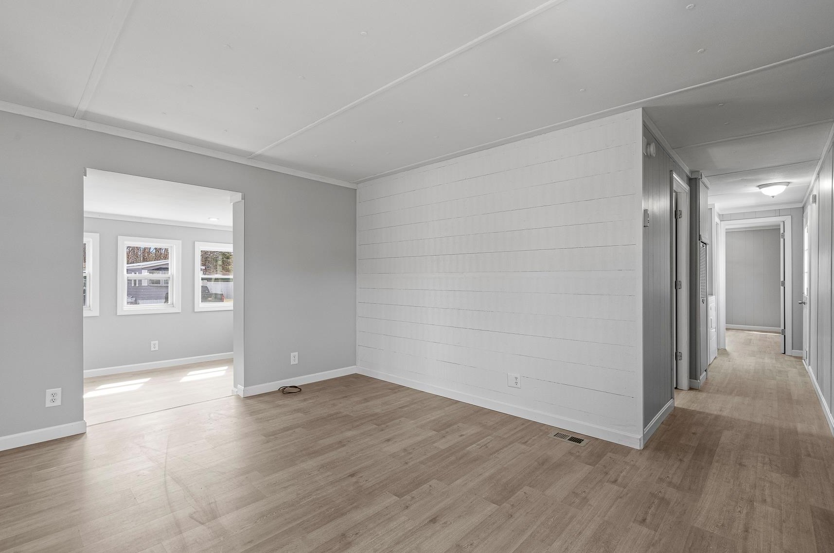 11 Clayton Ave, Rochester NH  03867-4847 exterior