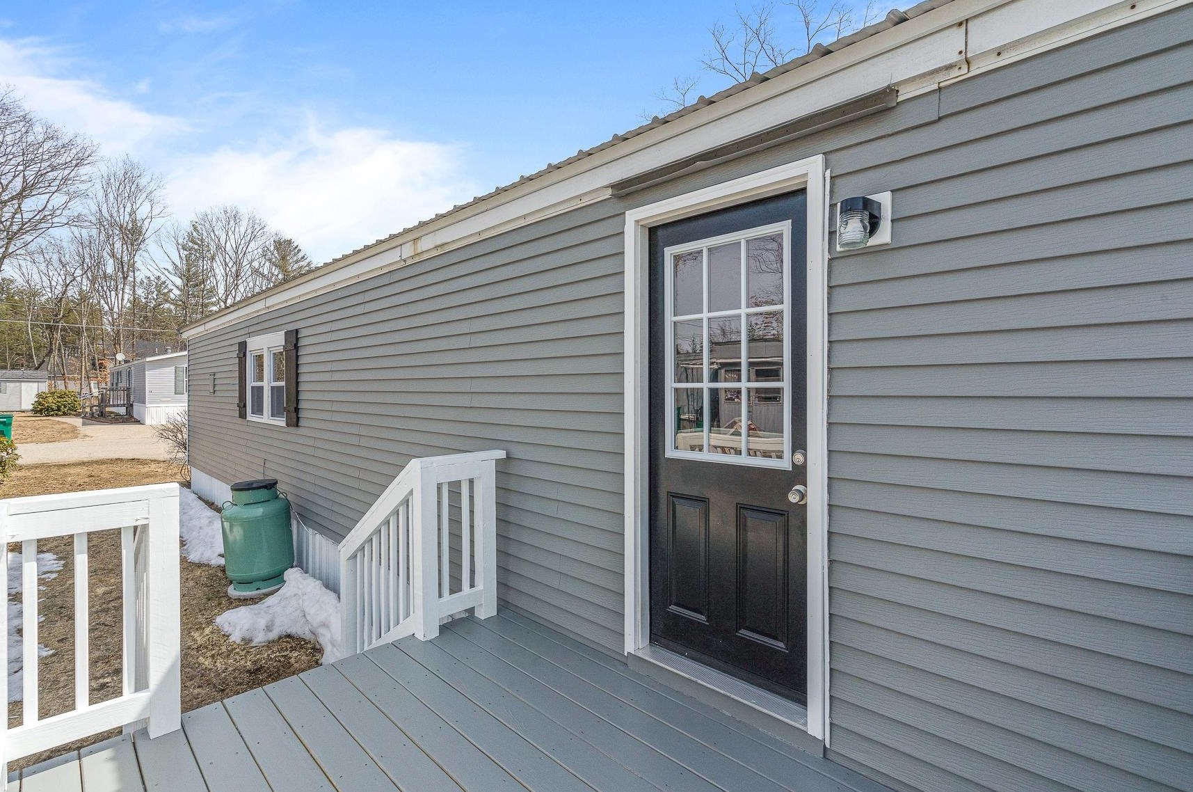 11 Clayton Ave, Rochester NH  03867-4847 exterior