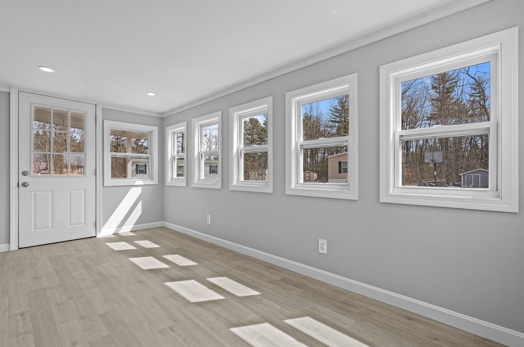 11 Clayton Ave, Rochester NH  03867-4847 exterior