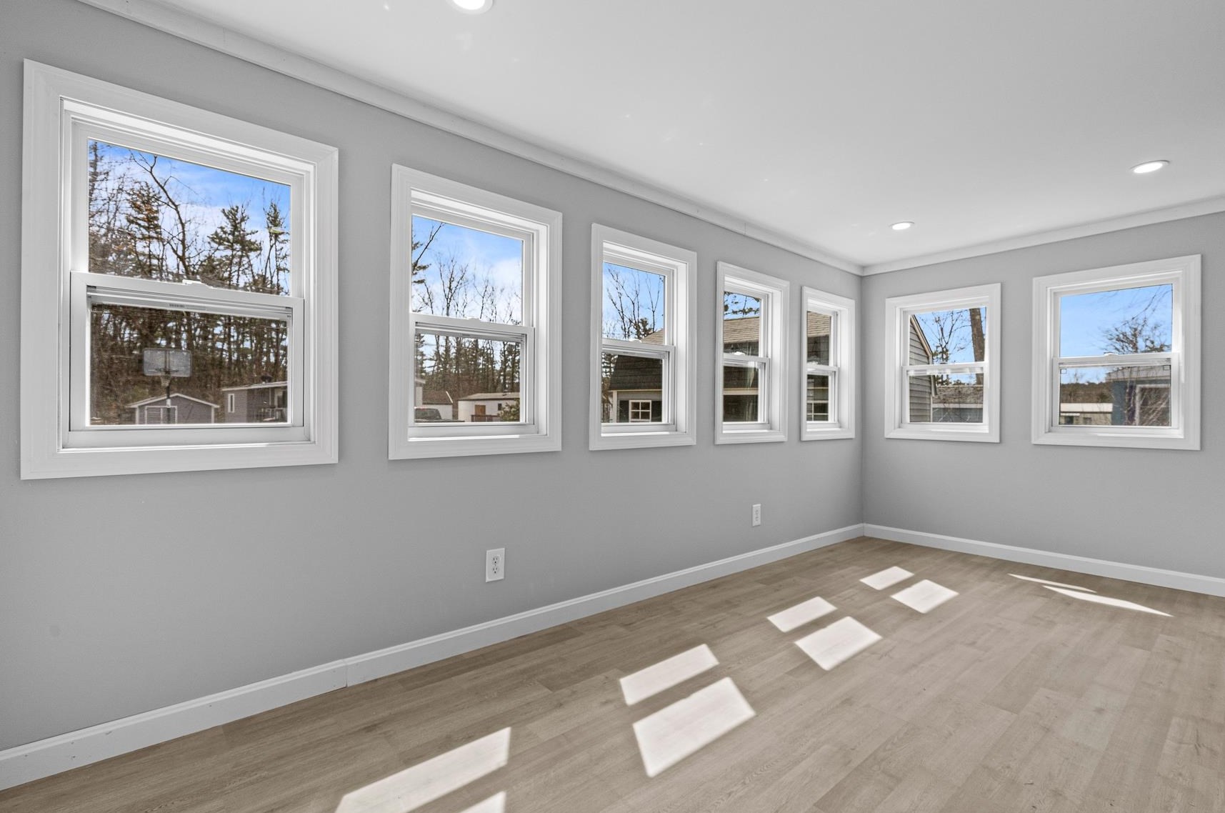 11 Clayton Ave, Rochester NH  03867-4847 exterior