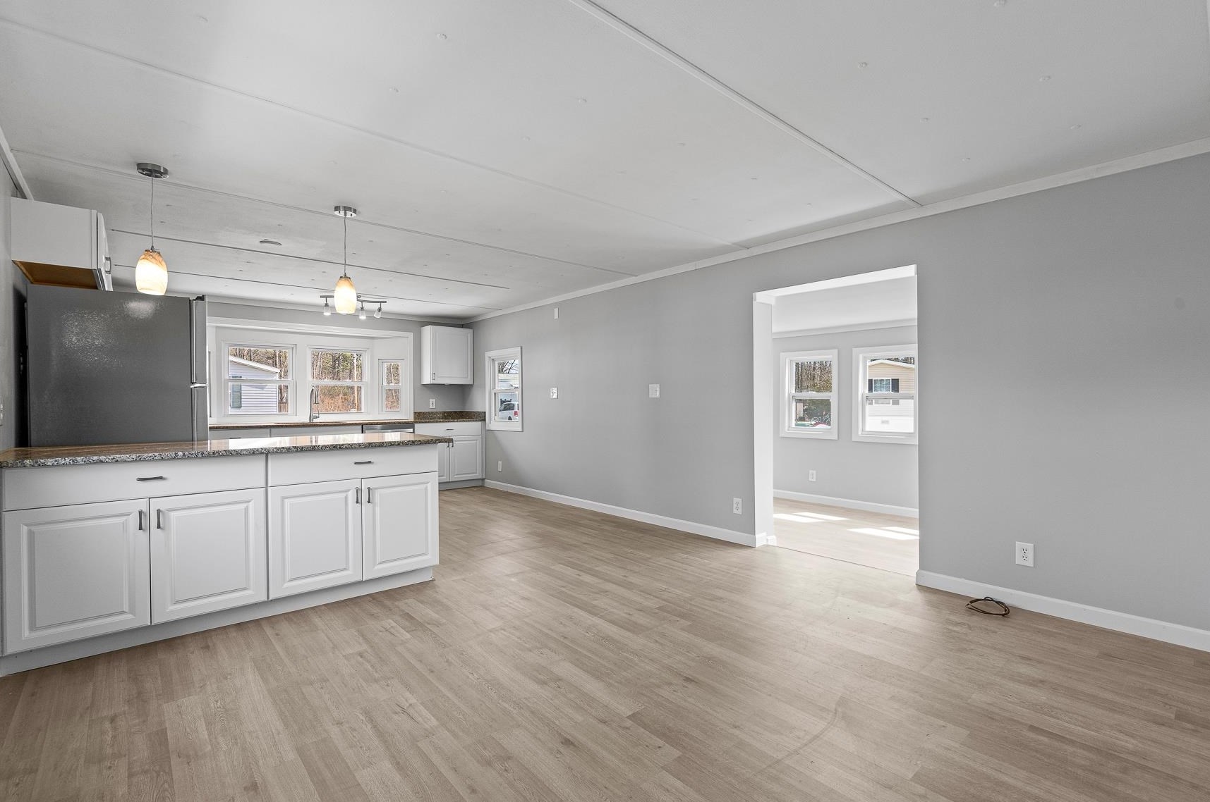 11 Clayton Ave, Rochester NH  03867-4847 exterior