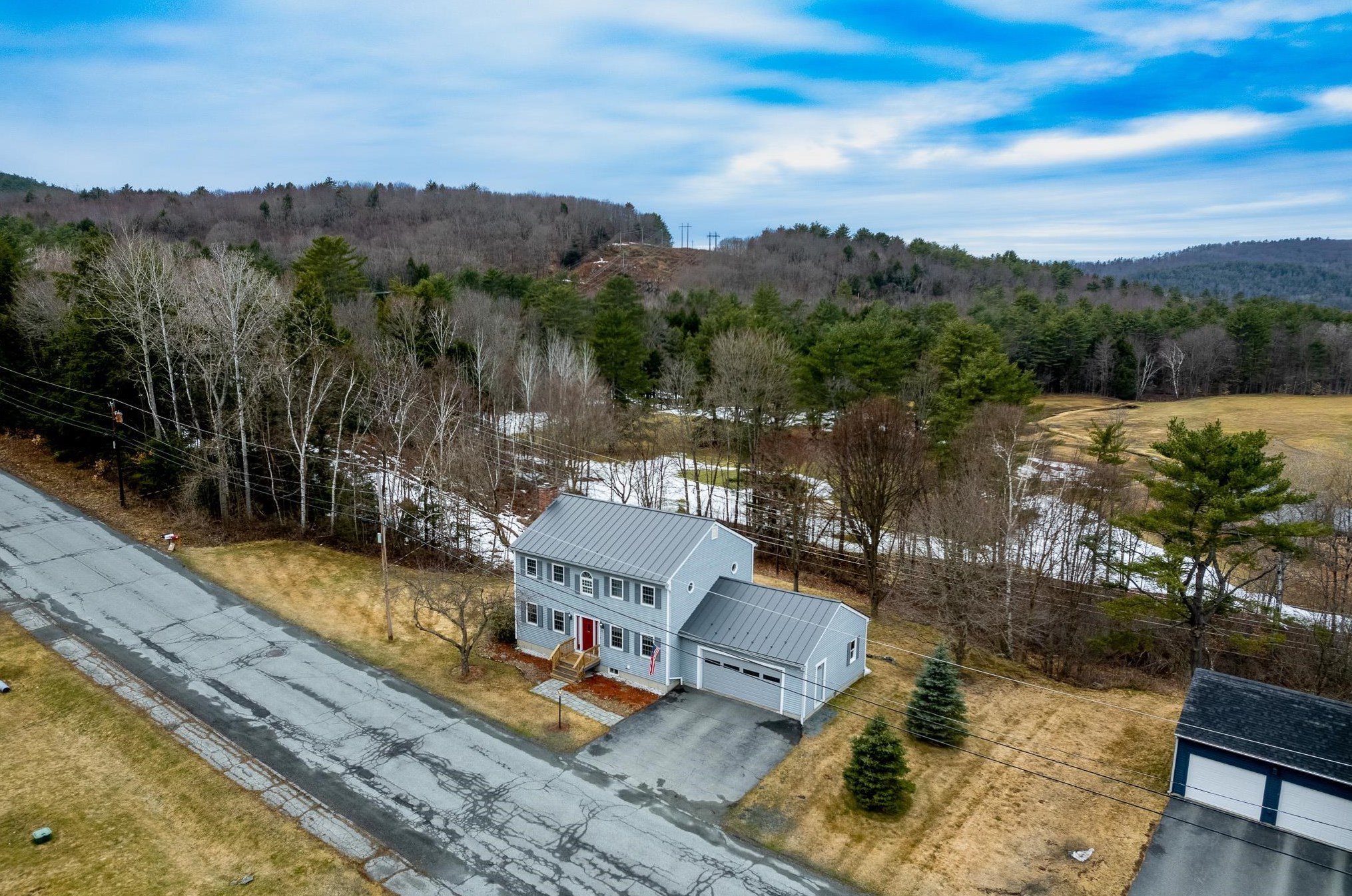 96 Buckingham Pl, Lebanon NH  03766-2609 exterior