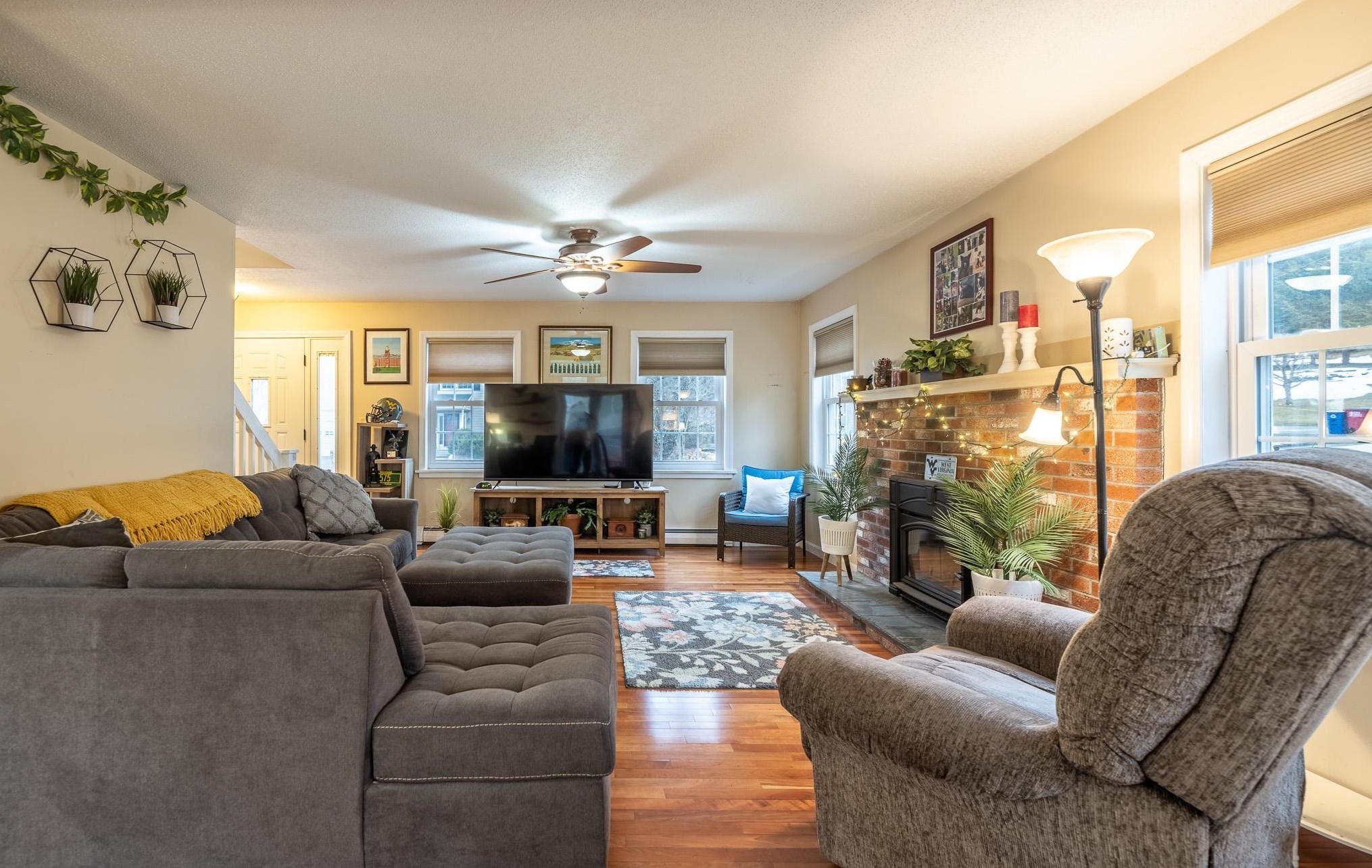 96 Buckingham Pl, Lebanon NH  03766-2609 exterior