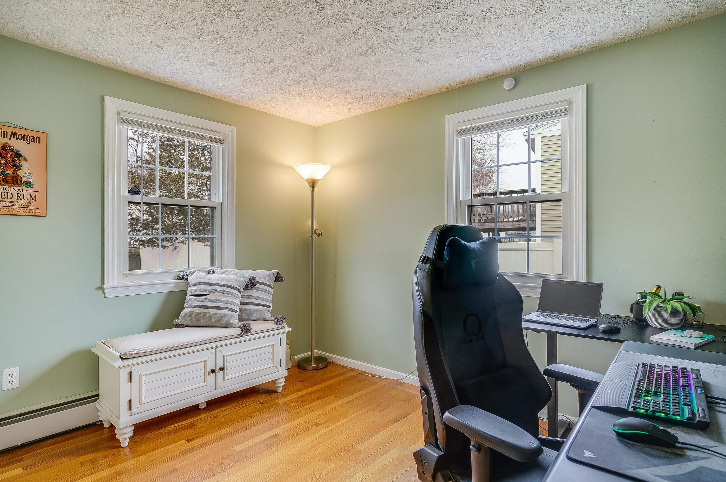 426 Medford St, Manchester NH  03109-4528 exterior