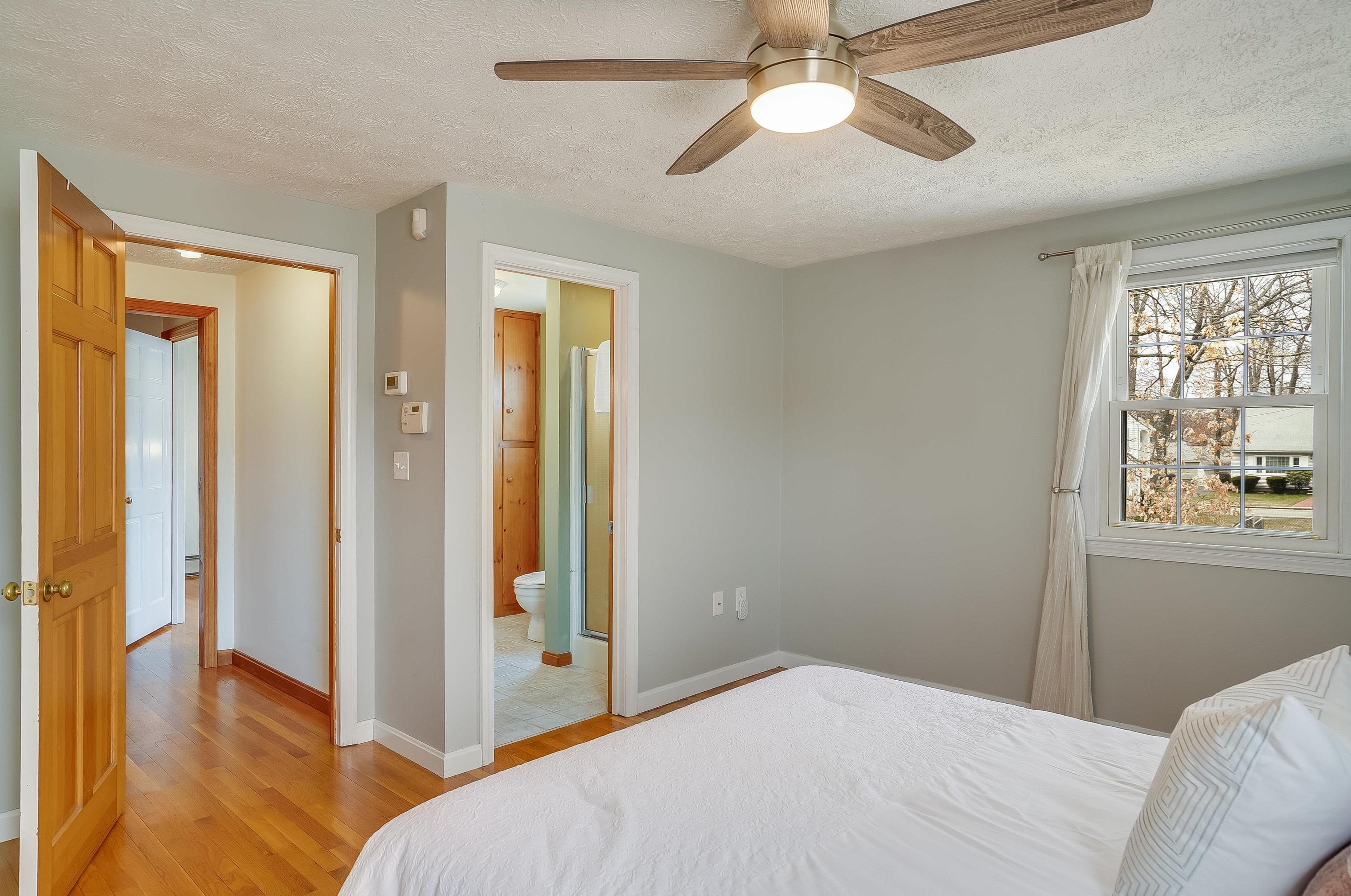 426 Medford St, Manchester NH  03109-4528 exterior