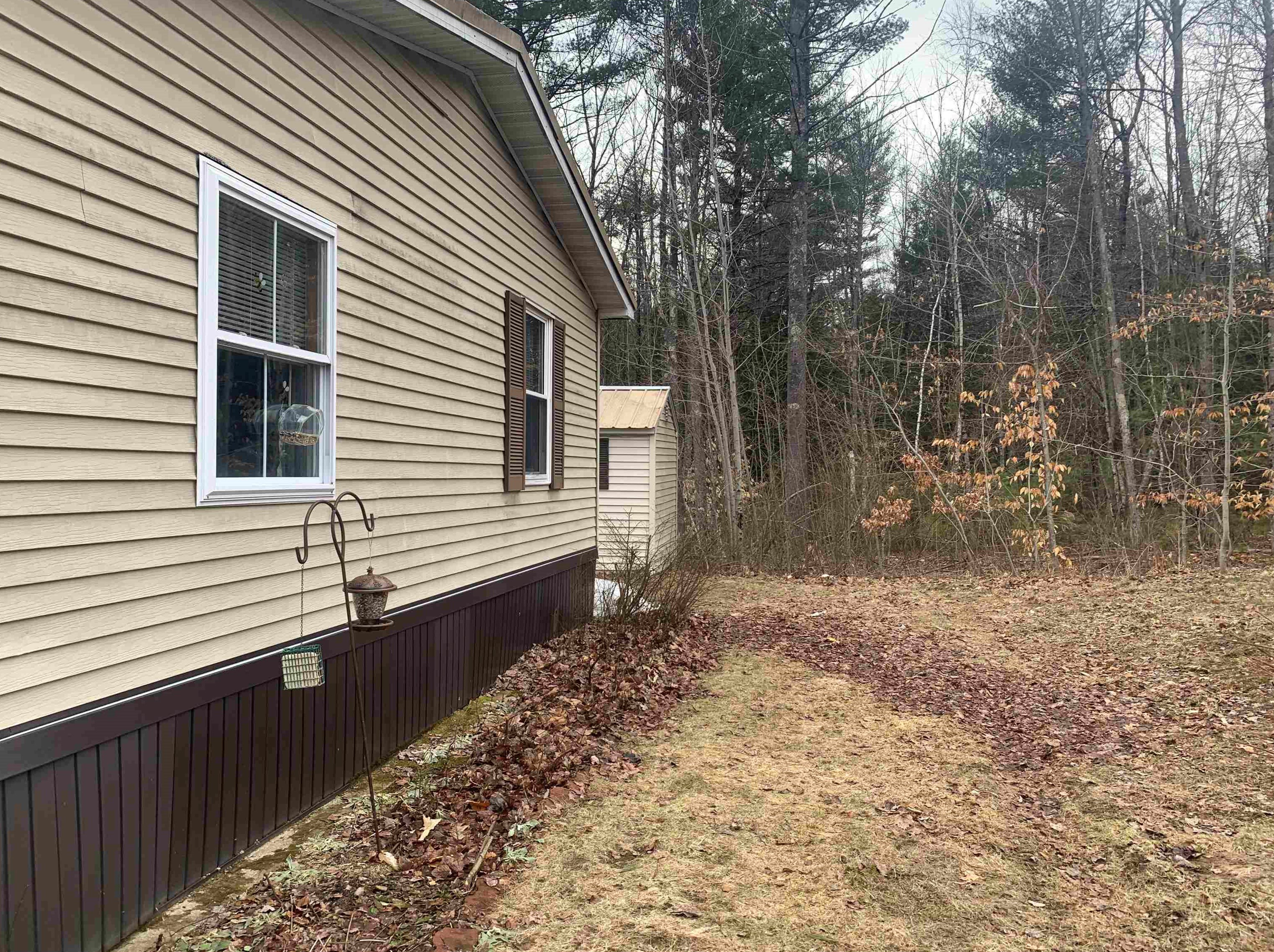 26 Brownstone Ln, Rochester NH  03867-2072 exterior