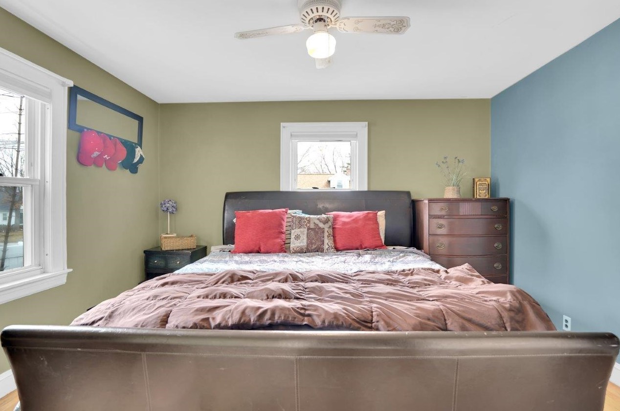 44 Cypress St, Manchester NH  03103-3714 exterior