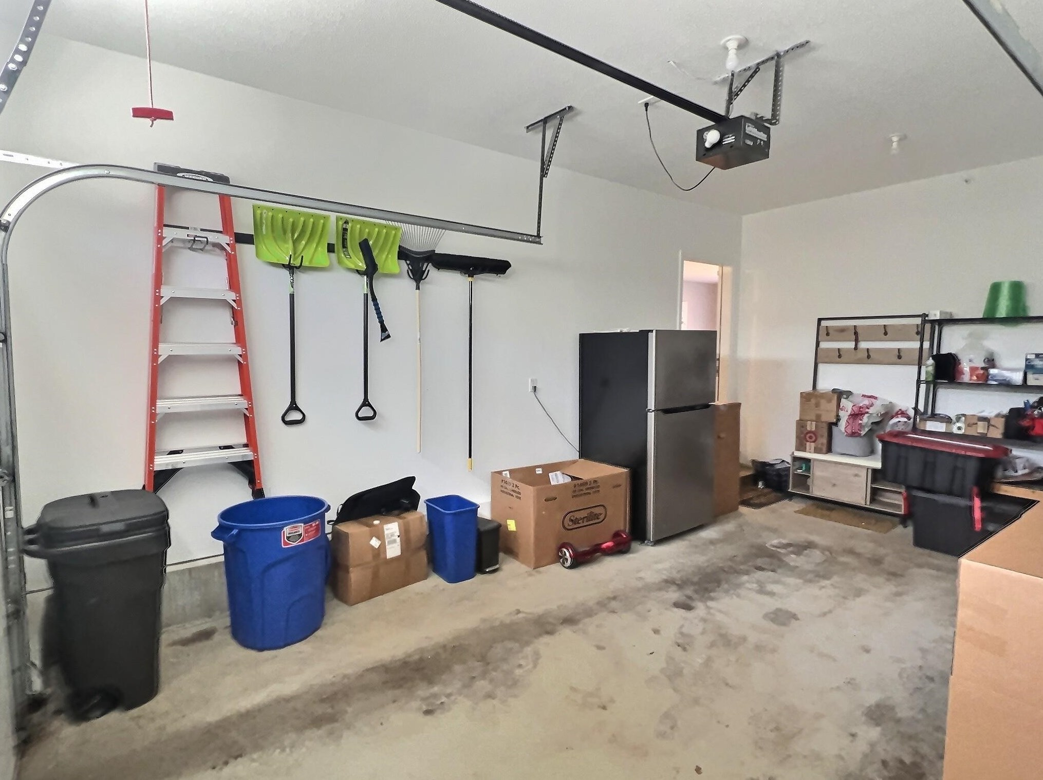 32 Jonathan Cir, Merrimack NH  03054-4899 exterior