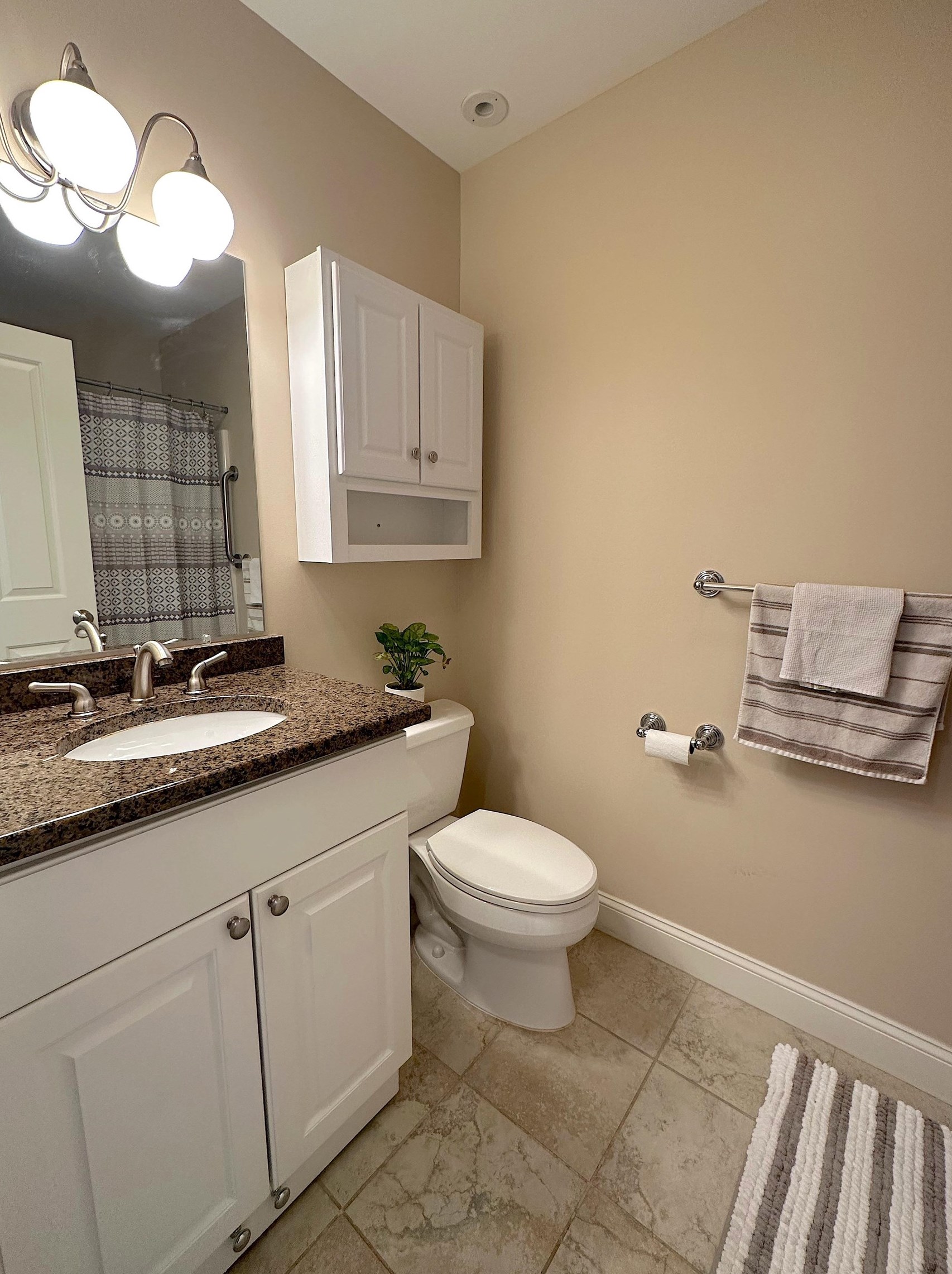105 Riverwalk Way, Manchester NH  03101-2642 exterior