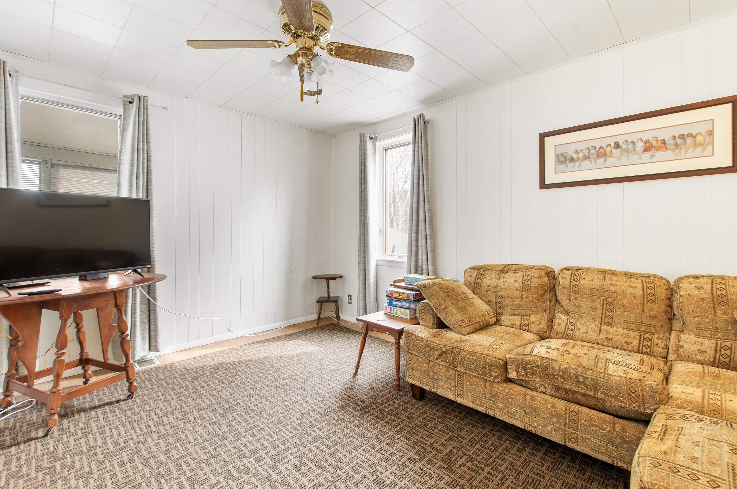 447 Forbush Ave, Berlin NH  03570-3609 exterior