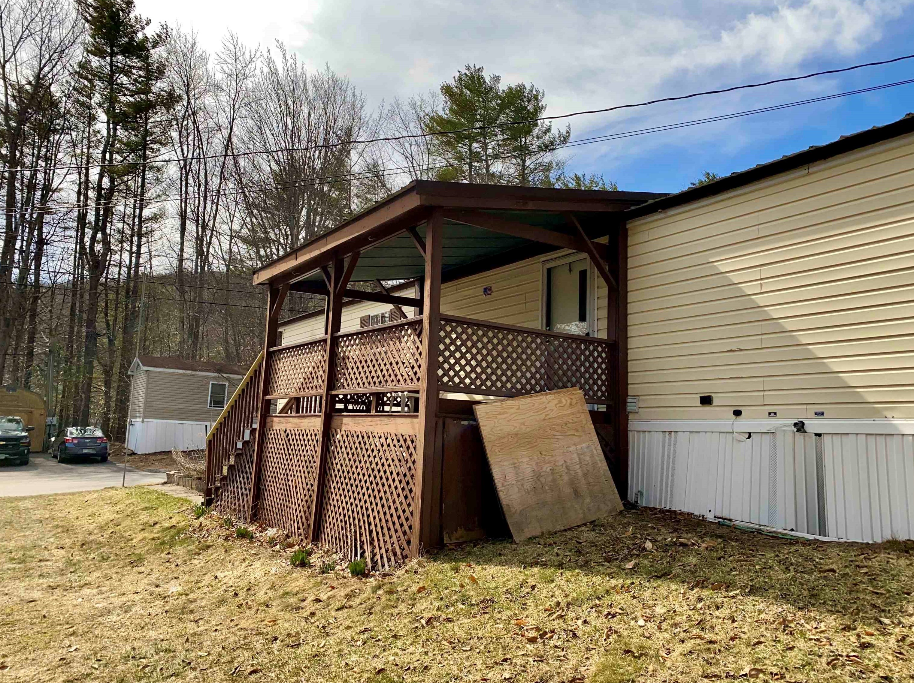 74 Sugar Hl Dr, Bridgewater NH 03222-3549 exterior