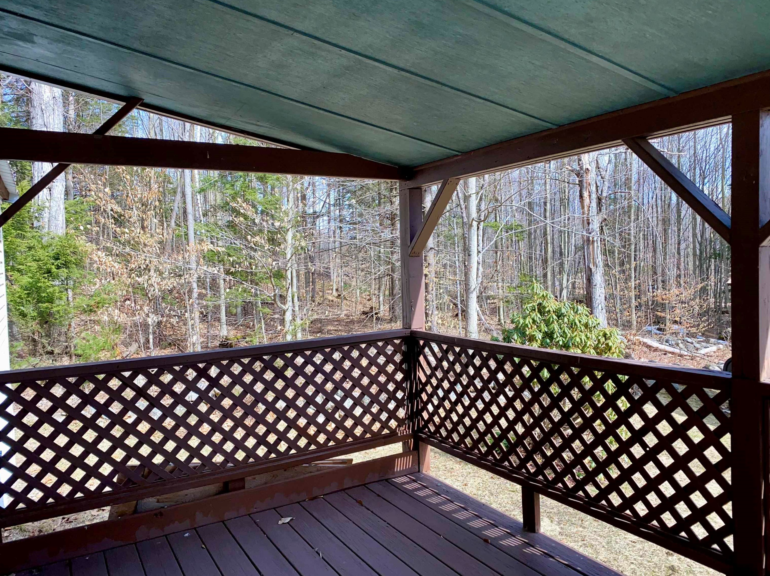 74 Sugar Hl Dr, Bridgewater NH 03222-3549 exterior