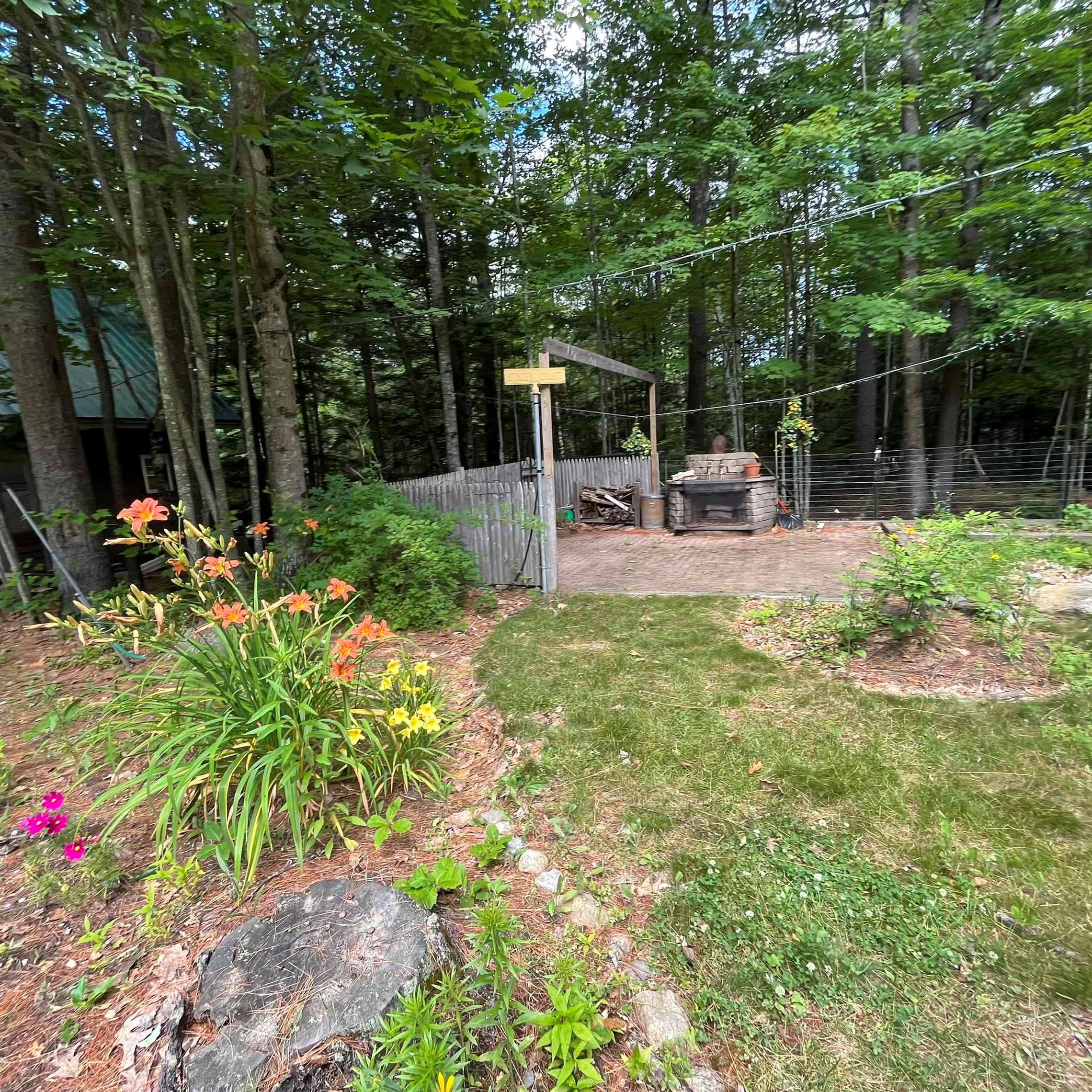 268 Washburn Rd, Bridgewater NH  03222-6617 exterior