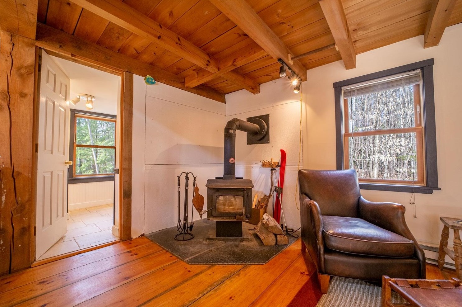 268 Washburn Rd, Bridgewater NH  03222-6617 exterior