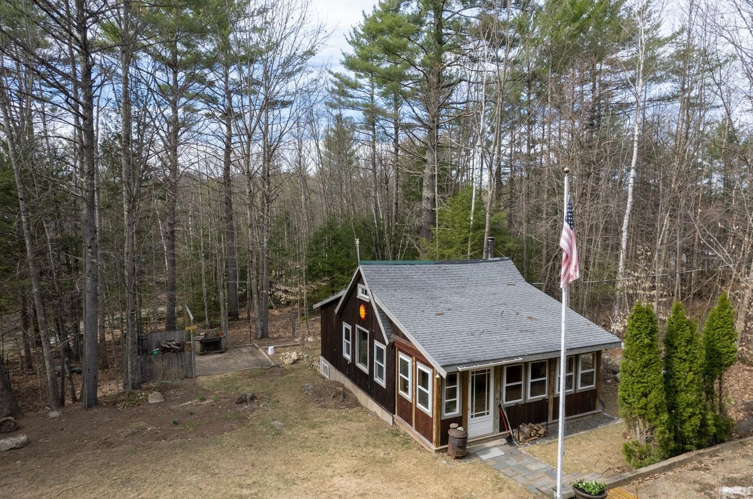 268 Washburn Rd, Bridgewater NH  03222-6617 exterior