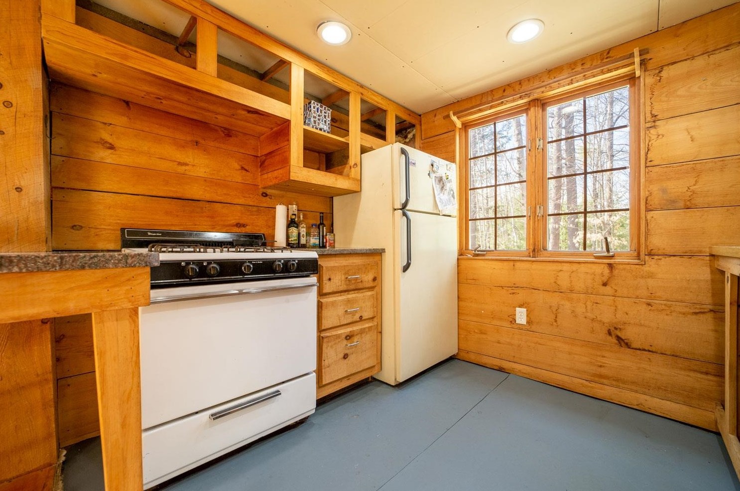 268 Washburn Rd, Bridgewater NH  03222-6617 exterior