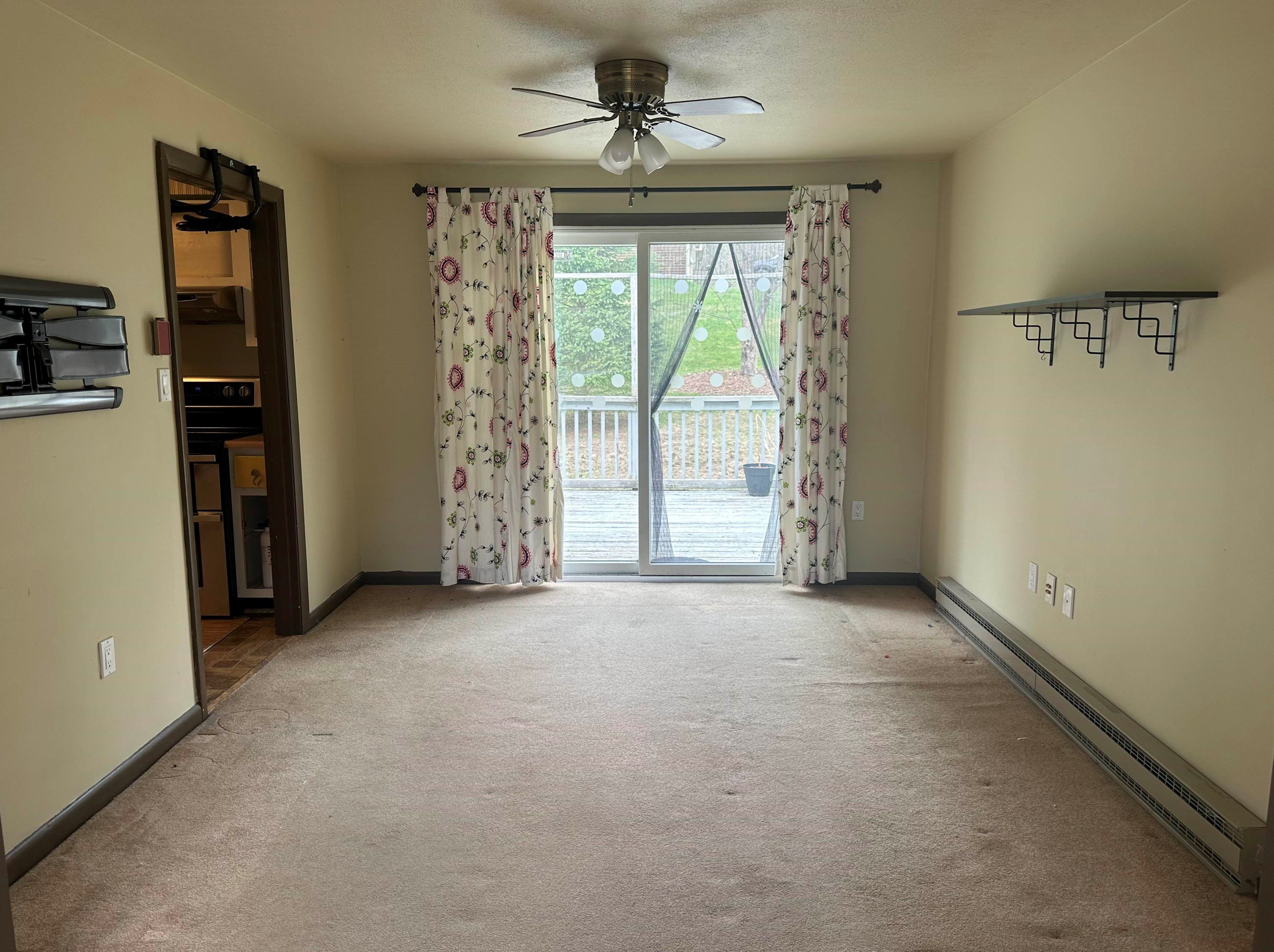 241 Meriden Rd, Lebanon NH  03766-2301 exterior