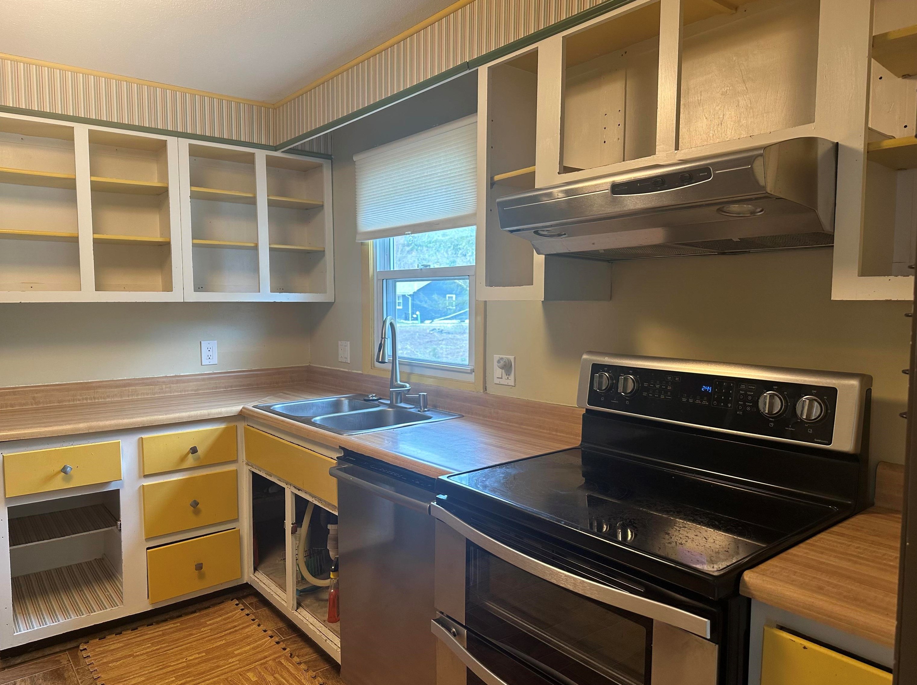 241 Meriden Rd, Lebanon NH  03766-2301 exterior