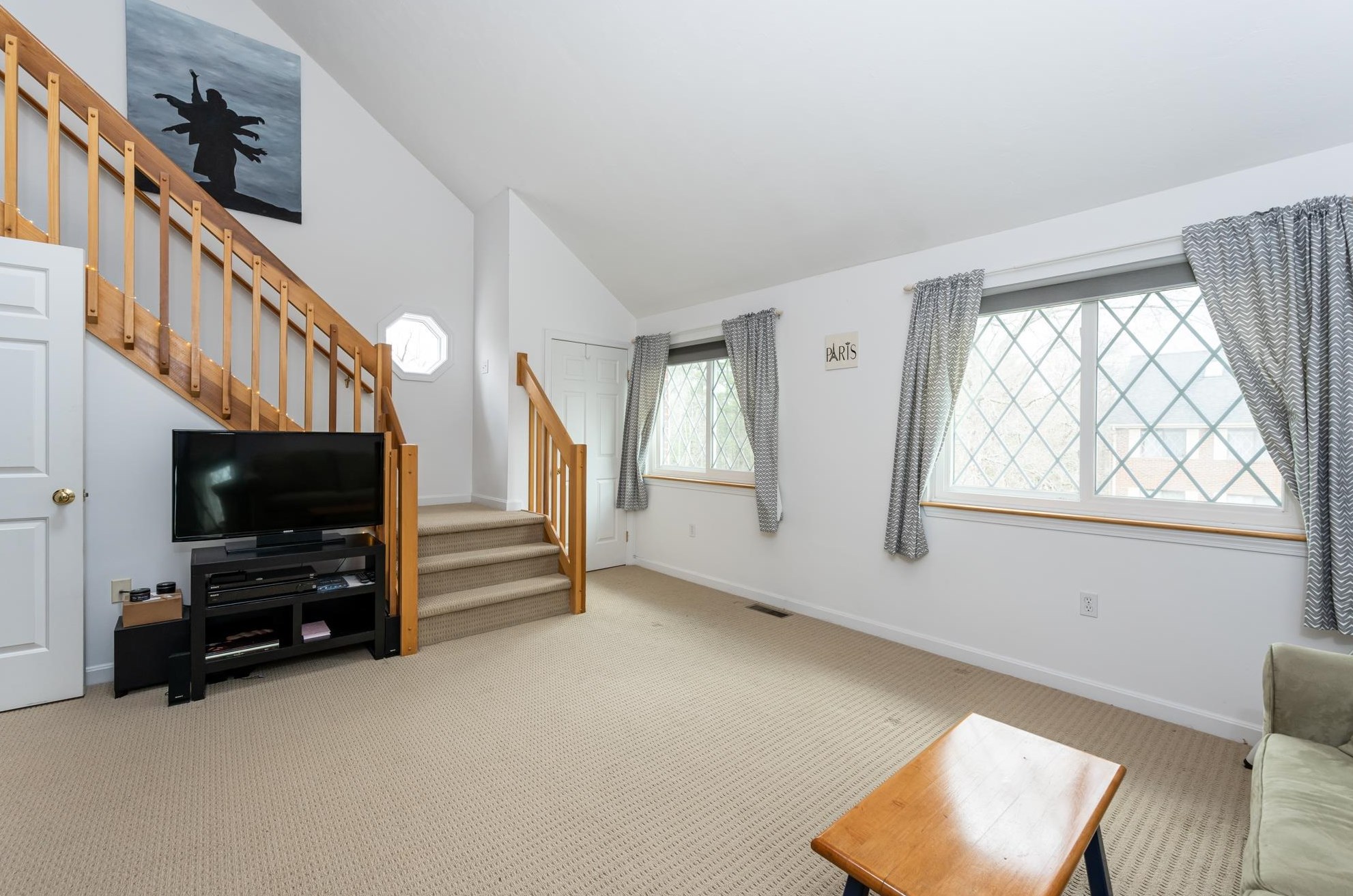 8 Burberry Ct, Merrimack NH exterior