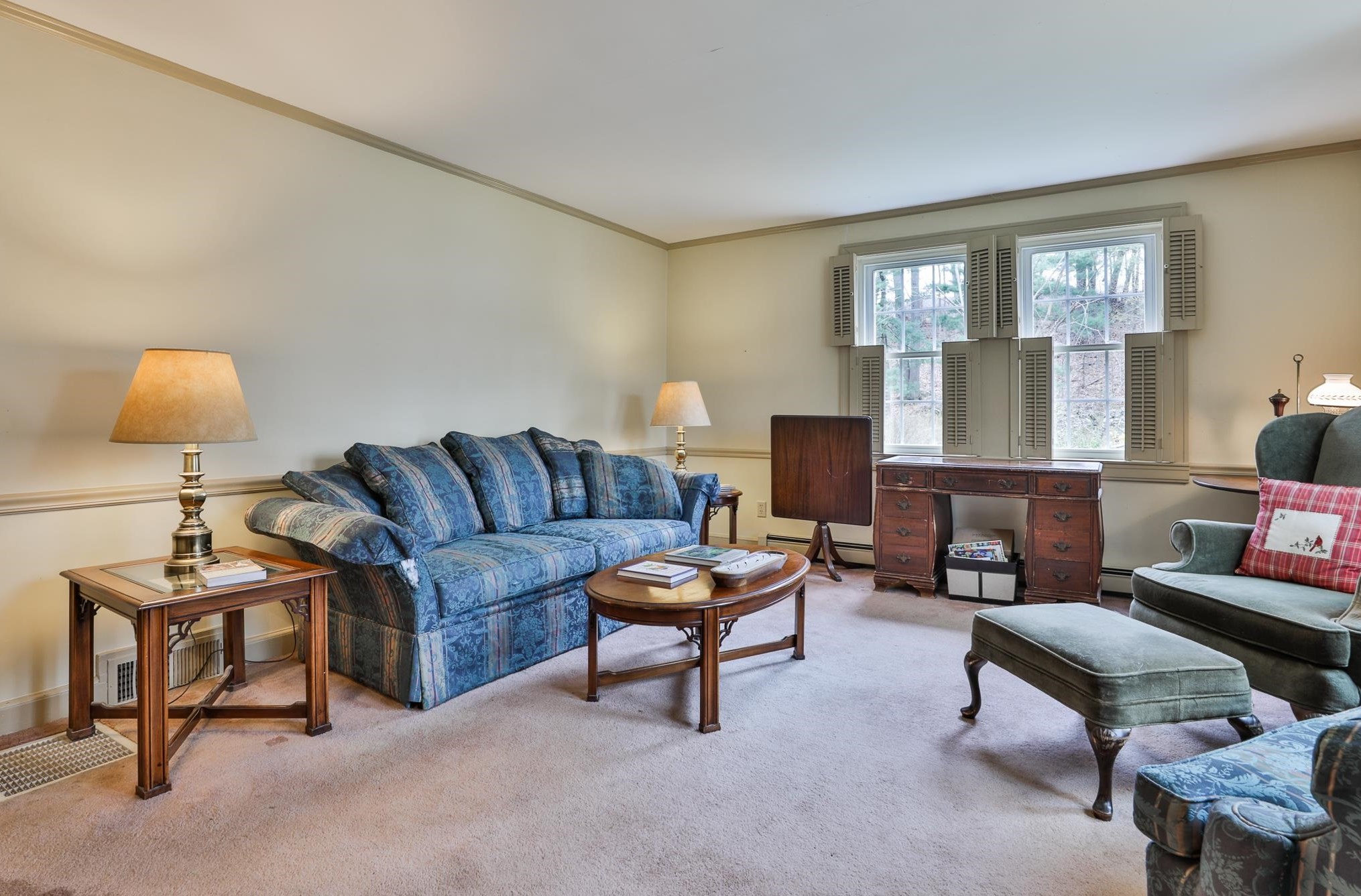 40 Newgate Cir, Manchester NH  03102-5147 exterior