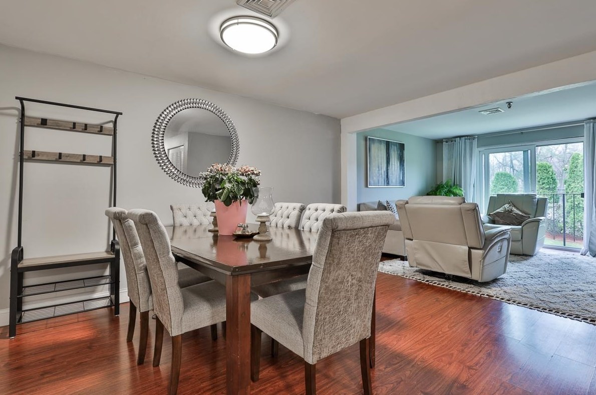 525 Abbott Farm Ln, Hudson NH  03051-3686 exterior