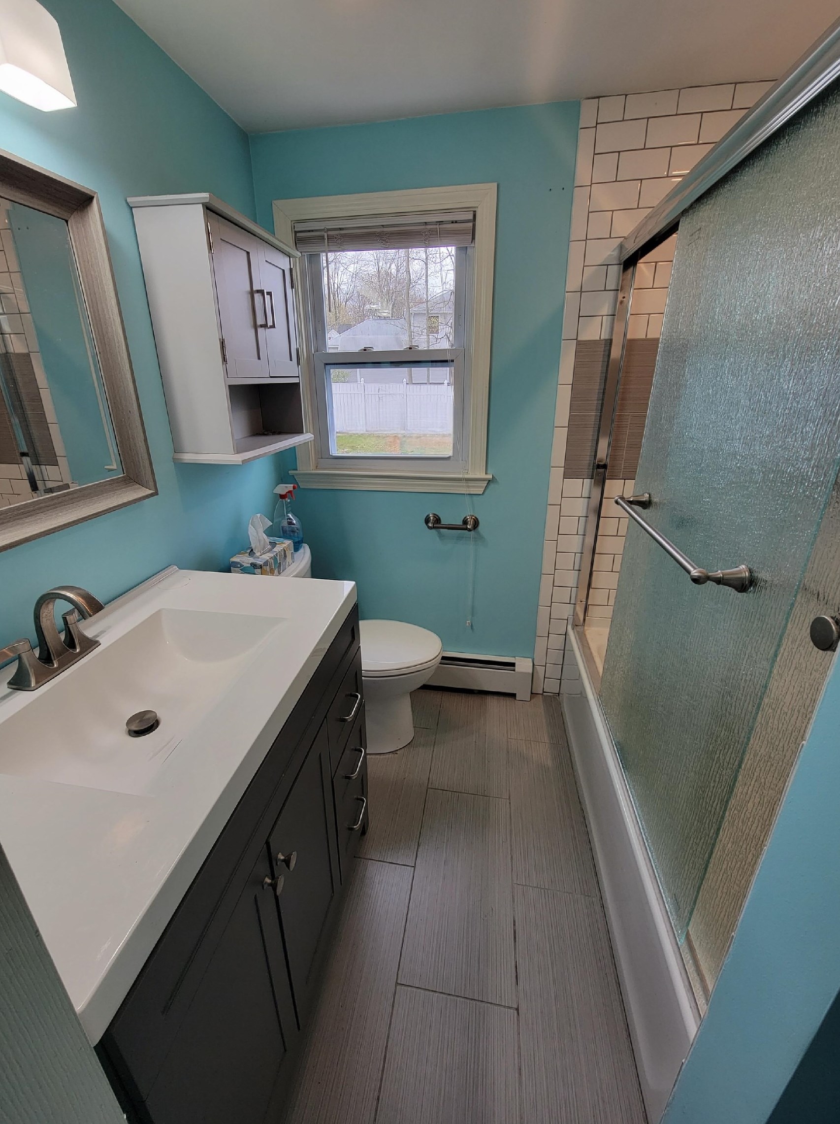 9 Pleasant View Dr, Manchester NH  03106-1635 exterior