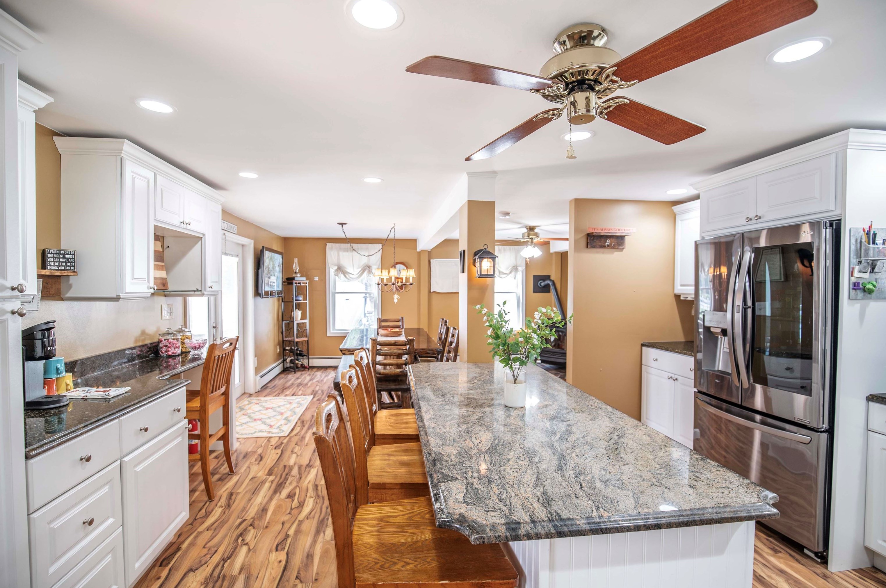 1630 Lake Shore Rd, Manchester NH  03109-5711 exterior