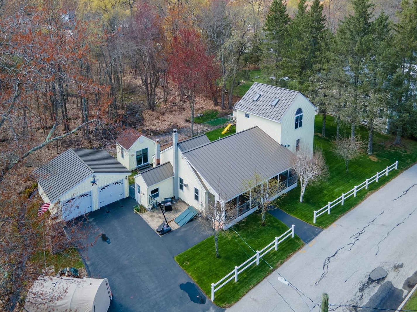 1630 Lake Shore Rd, Manchester NH  03109-5711 exterior