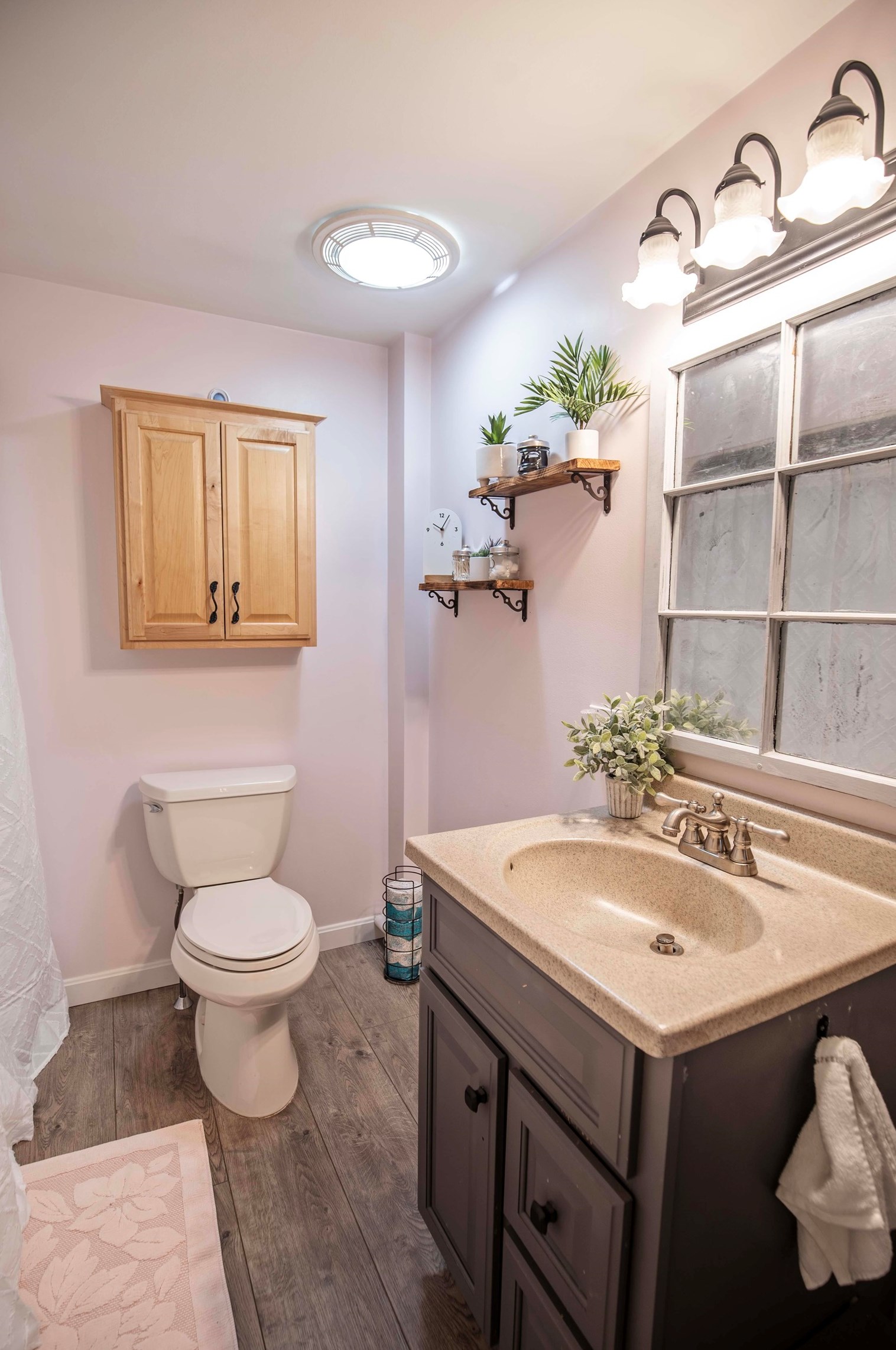 1630 Lake Shore Rd, Manchester NH  03109-5711 exterior