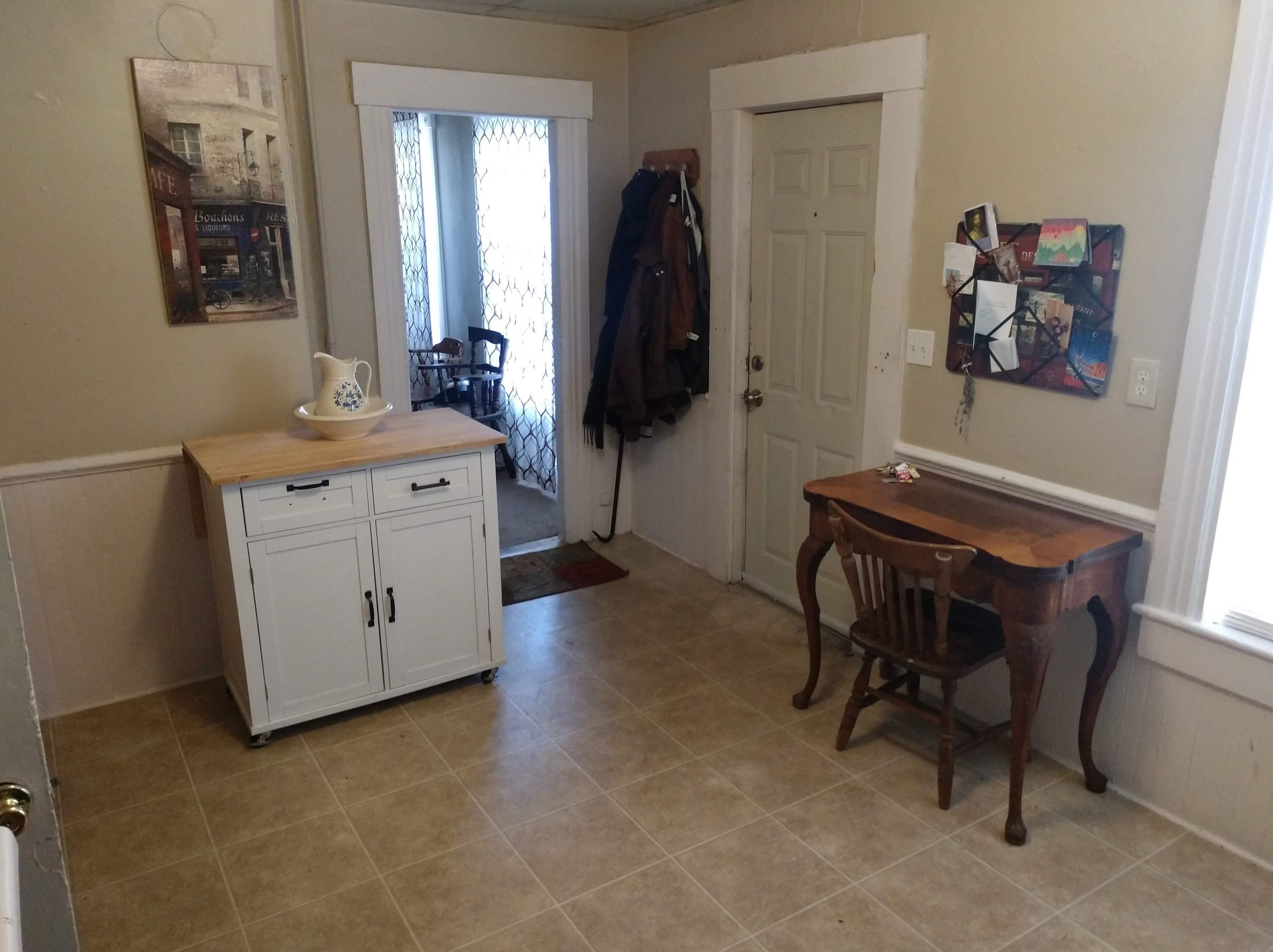 202 Notre Dame Ave, Manchester NH  03102-3942 exterior