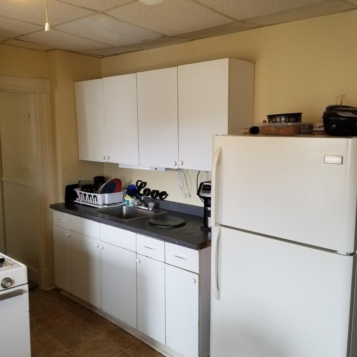 202 Notre Dame Ave, Manchester NH  03102-3942 exterior