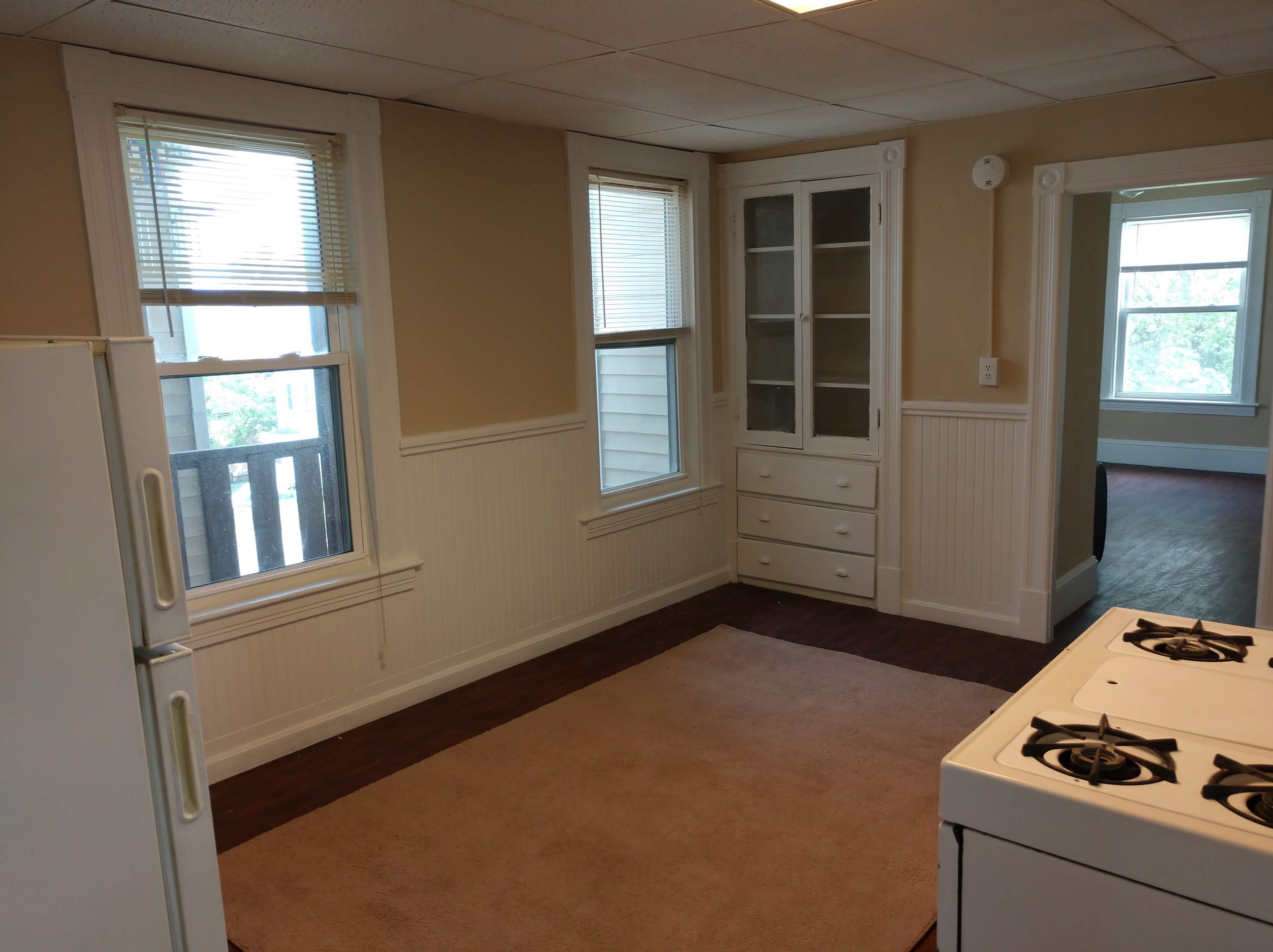 202 Notre Dame Ave, Manchester NH  03102-3942 exterior