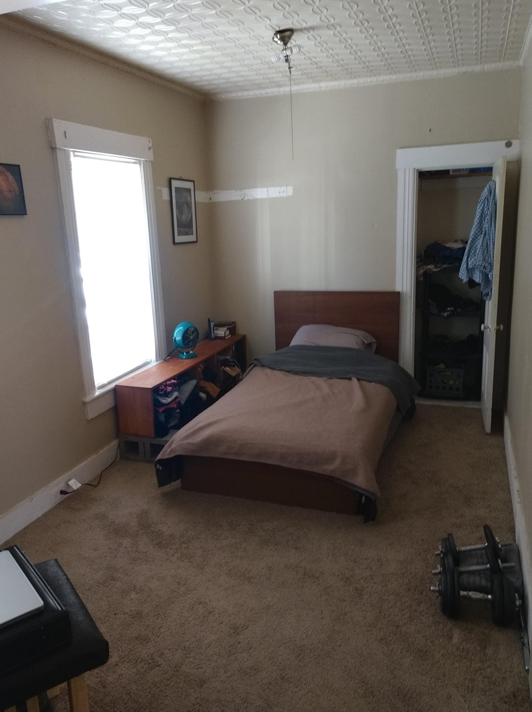 202 Notre Dame Ave, Manchester NH  03102-3942 exterior