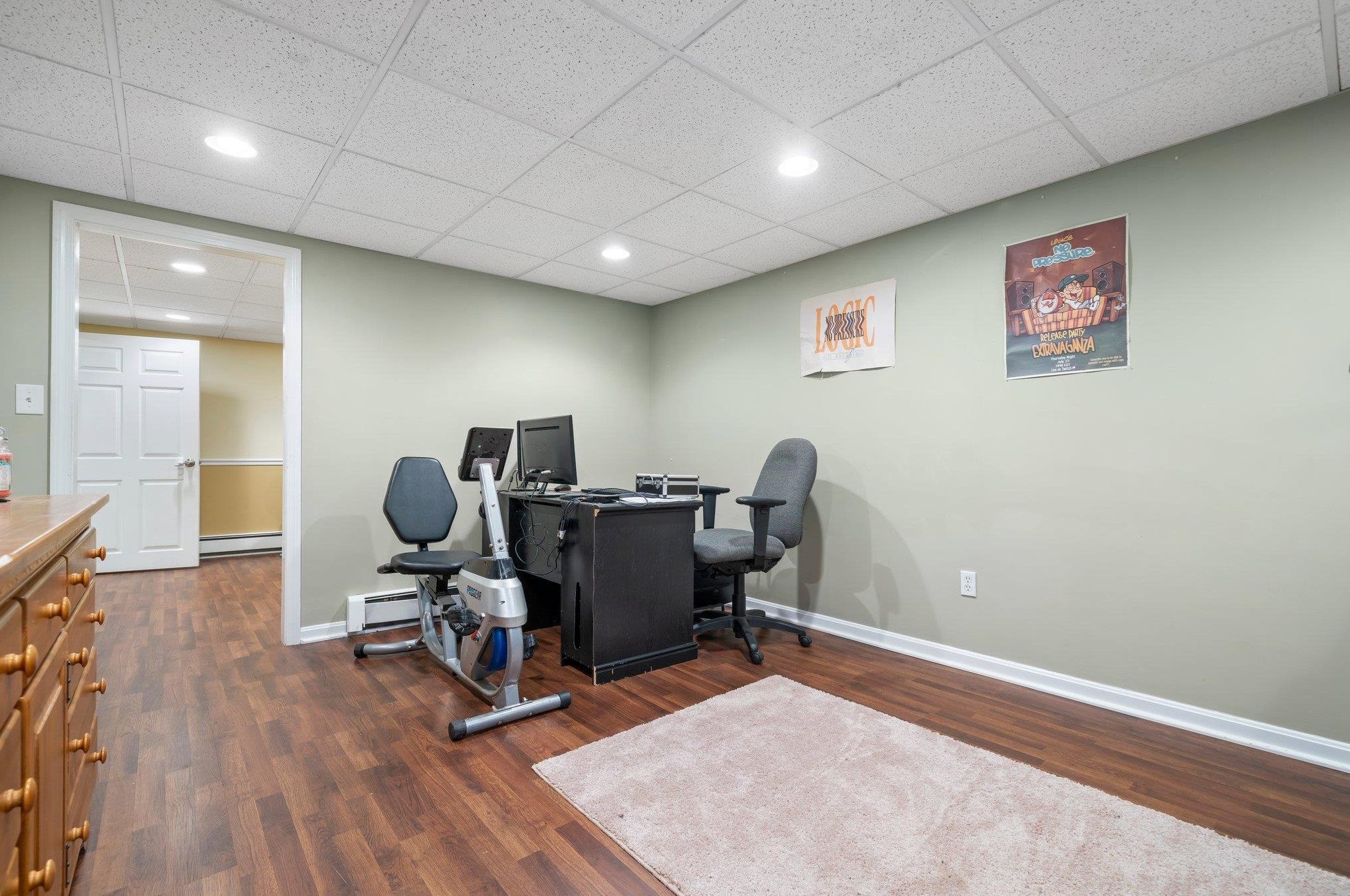 18 Julia Dr, Manchester NH  03106-2223 exterior