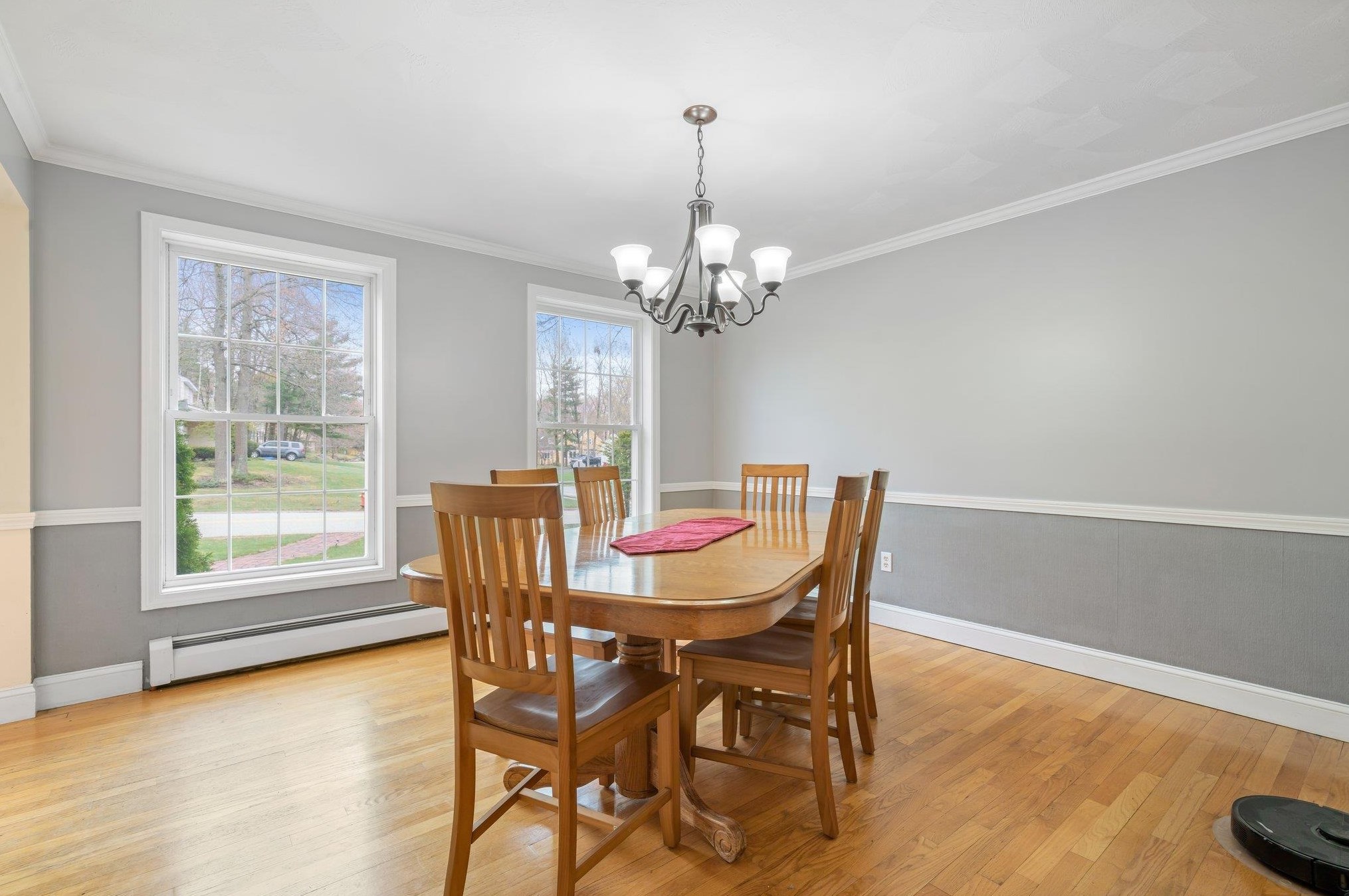 18 Julia Dr, Manchester NH  03106-2223 exterior