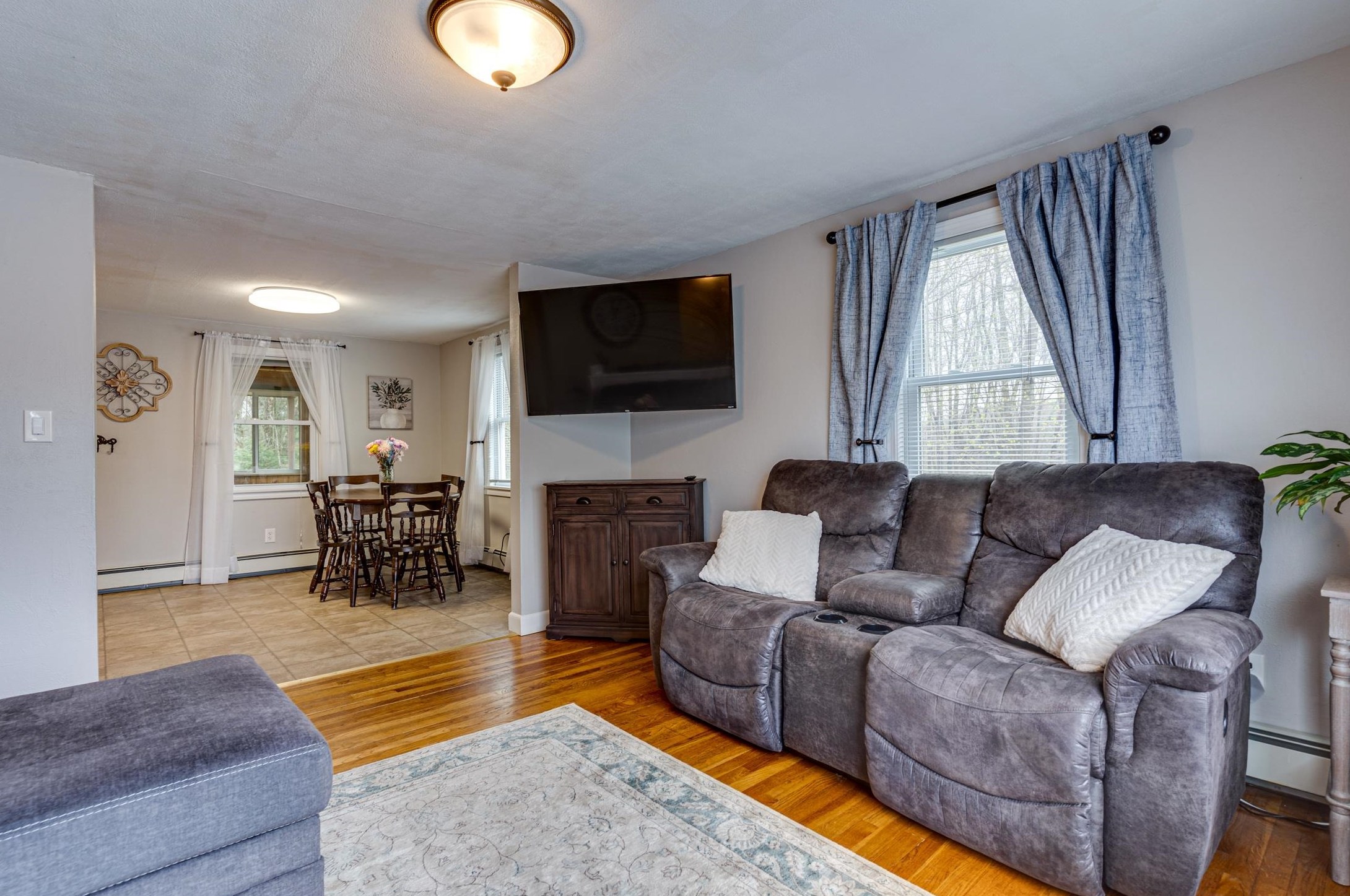 176 Washington St, Rochester NH  03839-5504 exterior