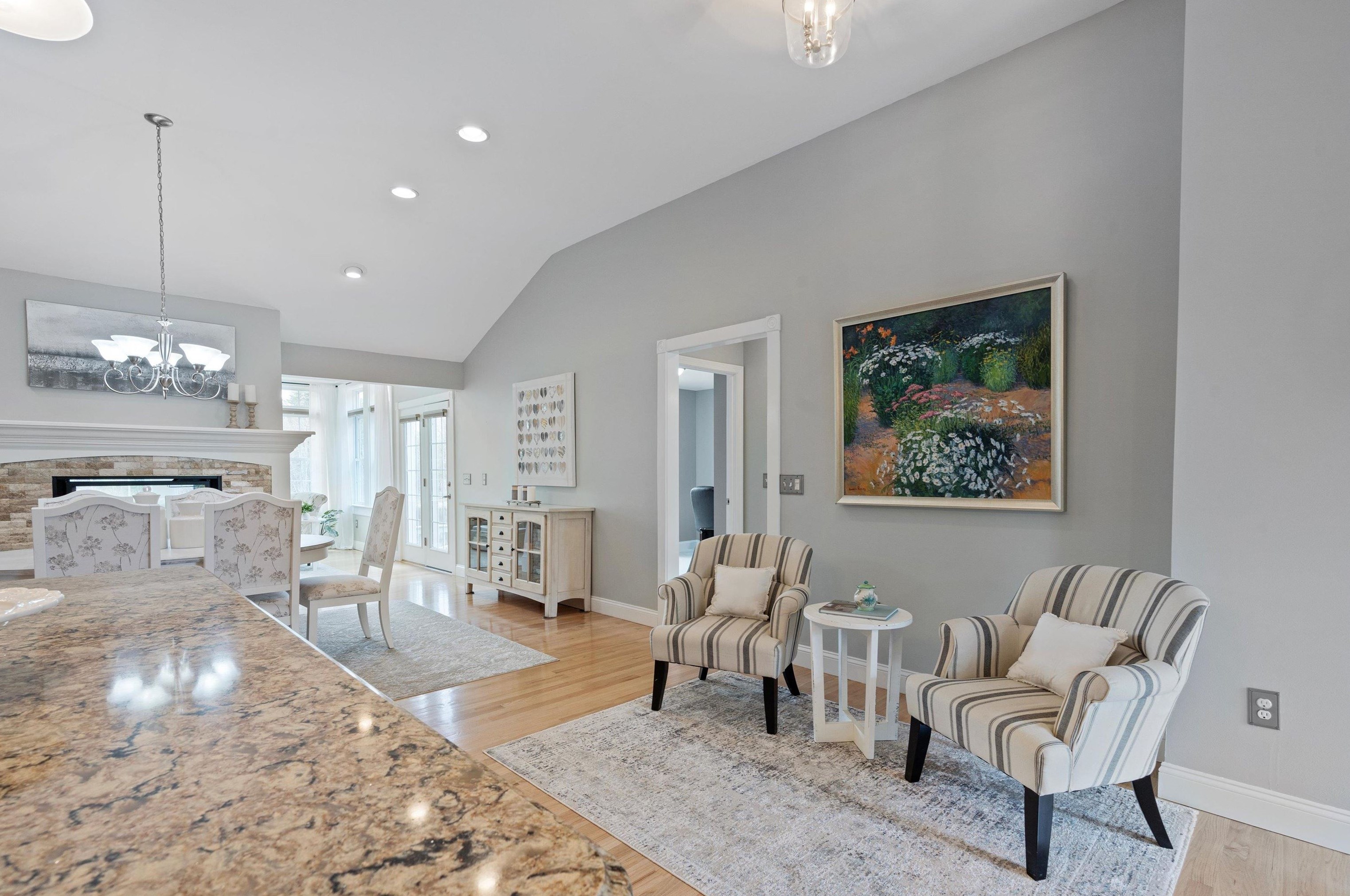 311 Brent St, Manchester NH  03103-7705 exterior