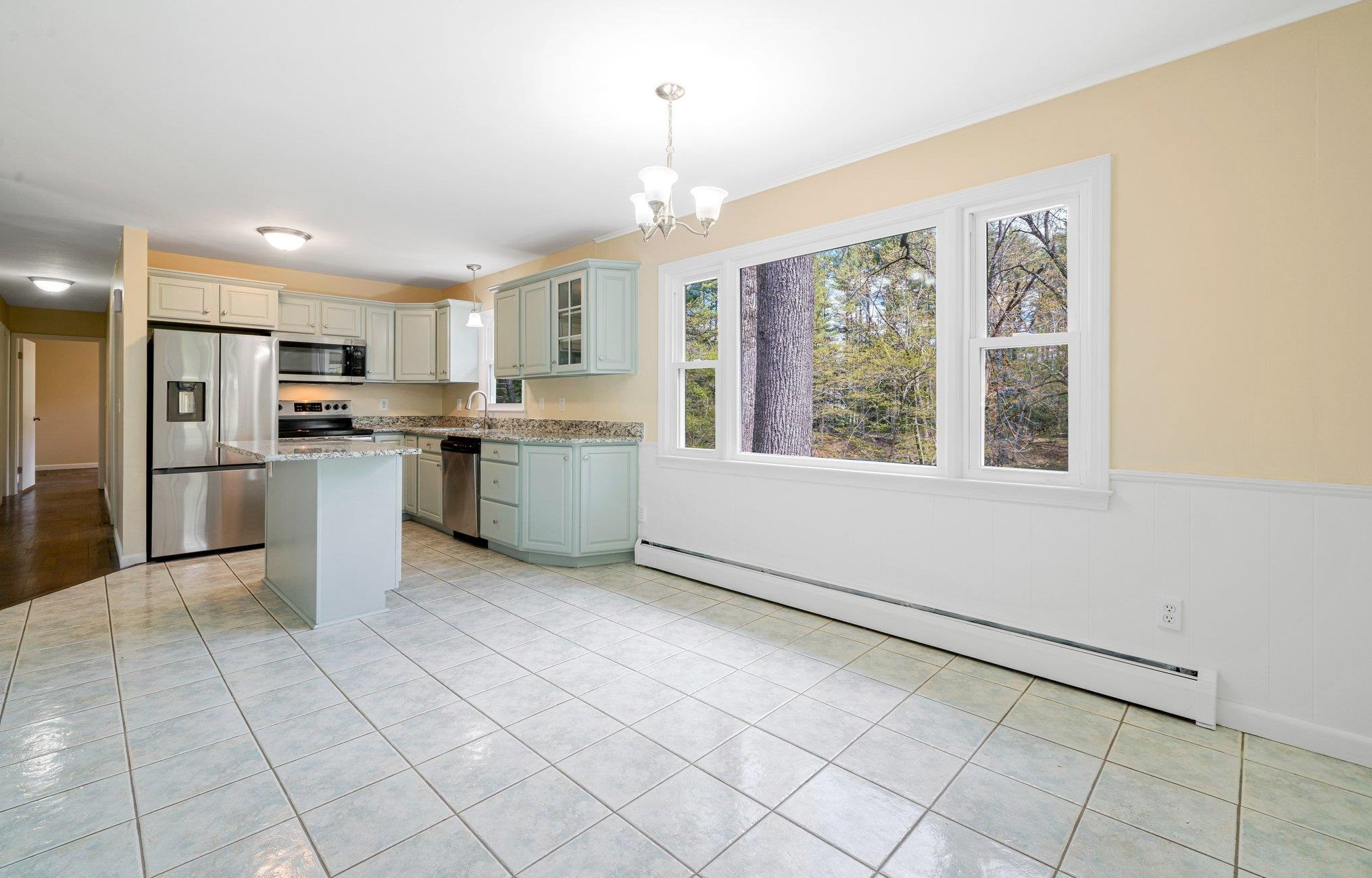 40 Turkey Hill Rd, Merrimack NH  03054-3558 exterior