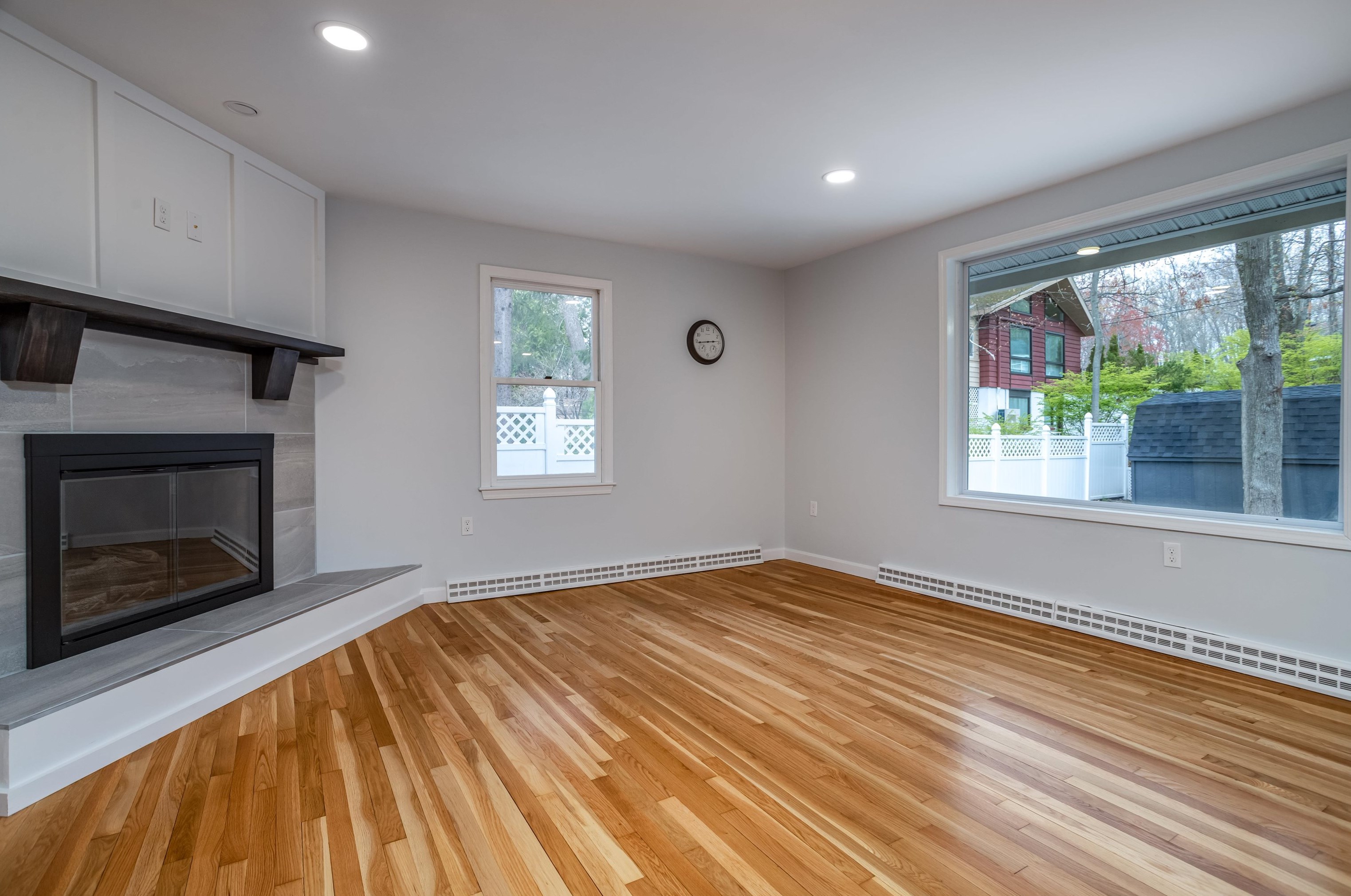 195 High Ridge Rd, Manchester NH  03104-3930 exterior