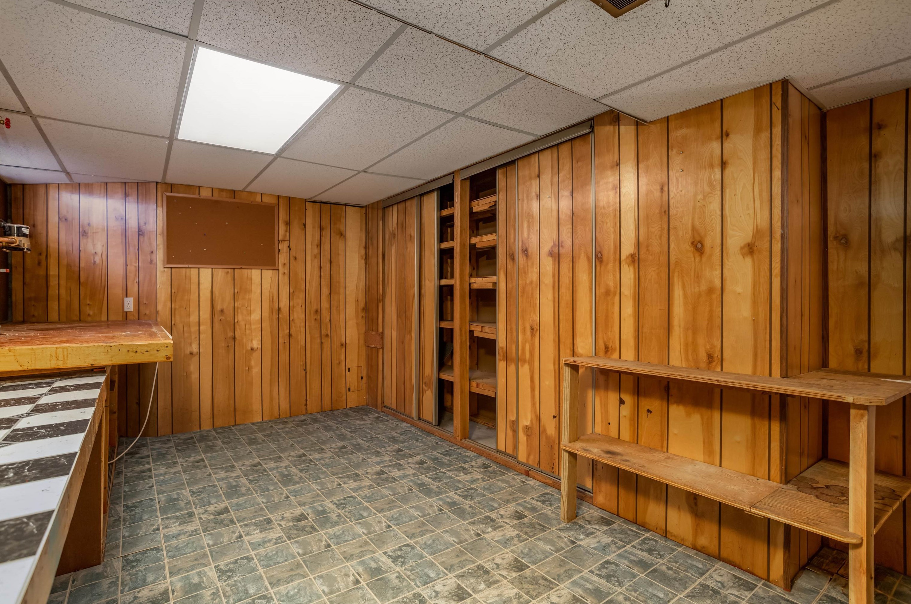 195 High Ridge Rd, Manchester NH  03104-3930 exterior