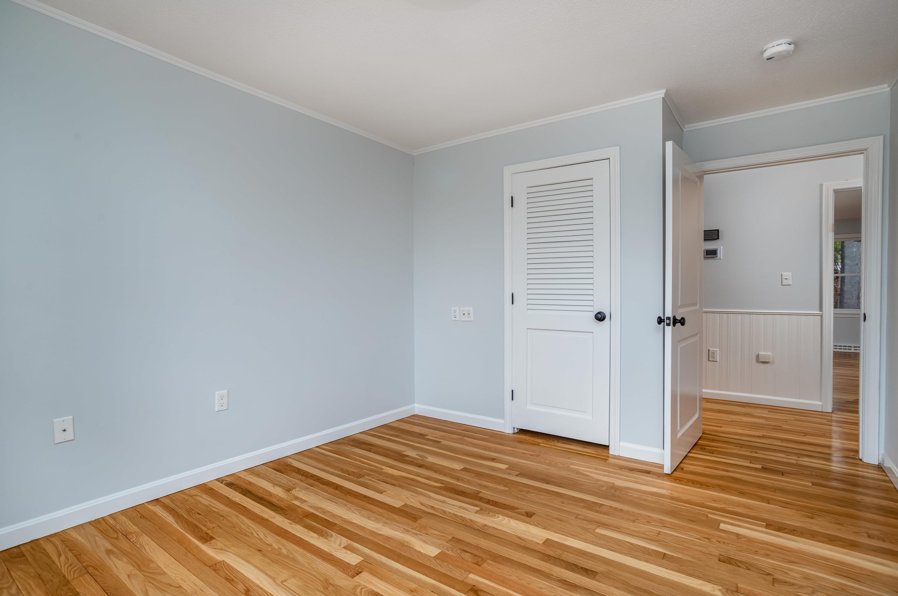 195 High Ridge Rd, Manchester NH  03104-3930 exterior