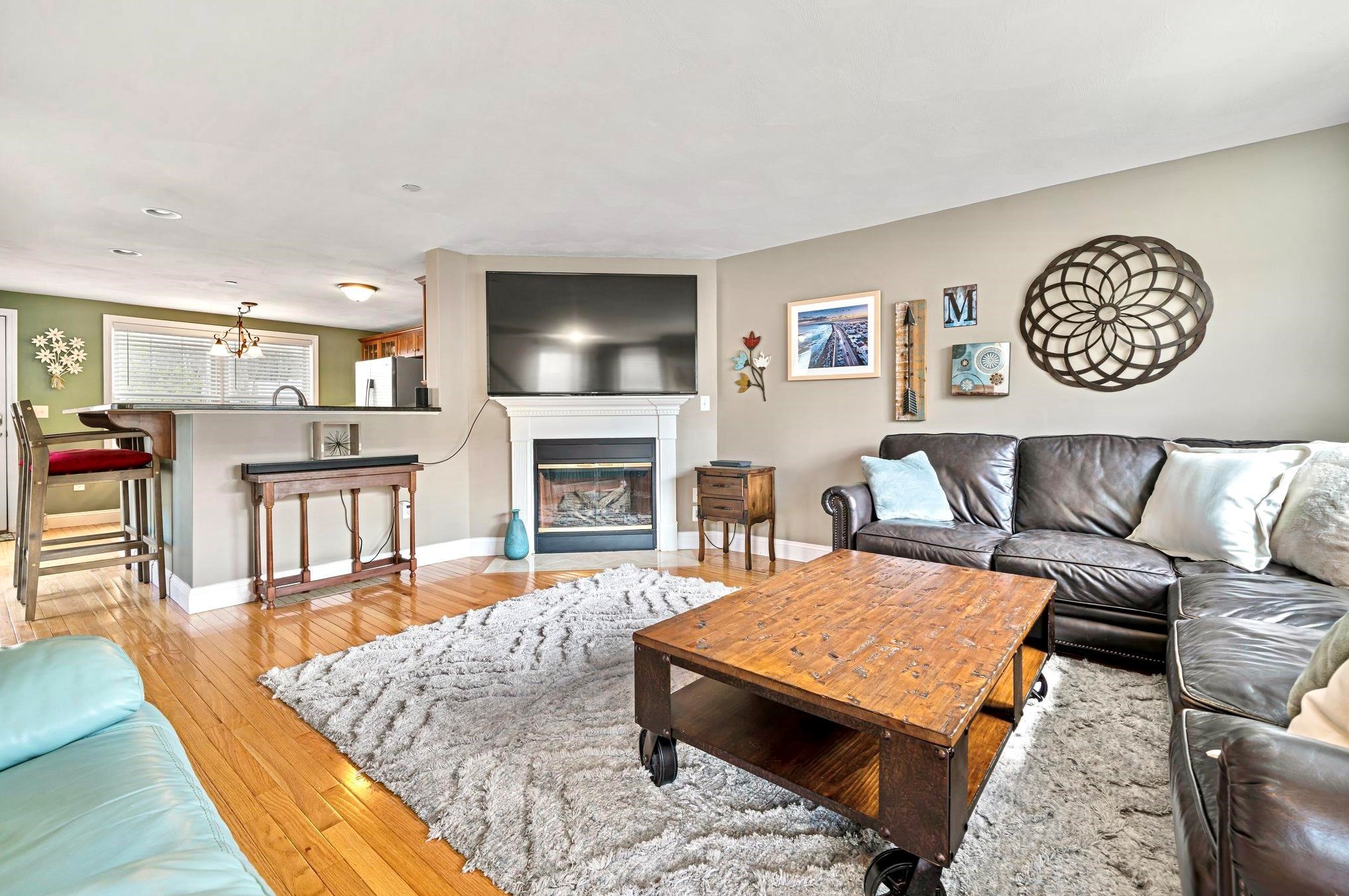 27 Hartshorn Way, Manchester NH 03109-5241 exterior