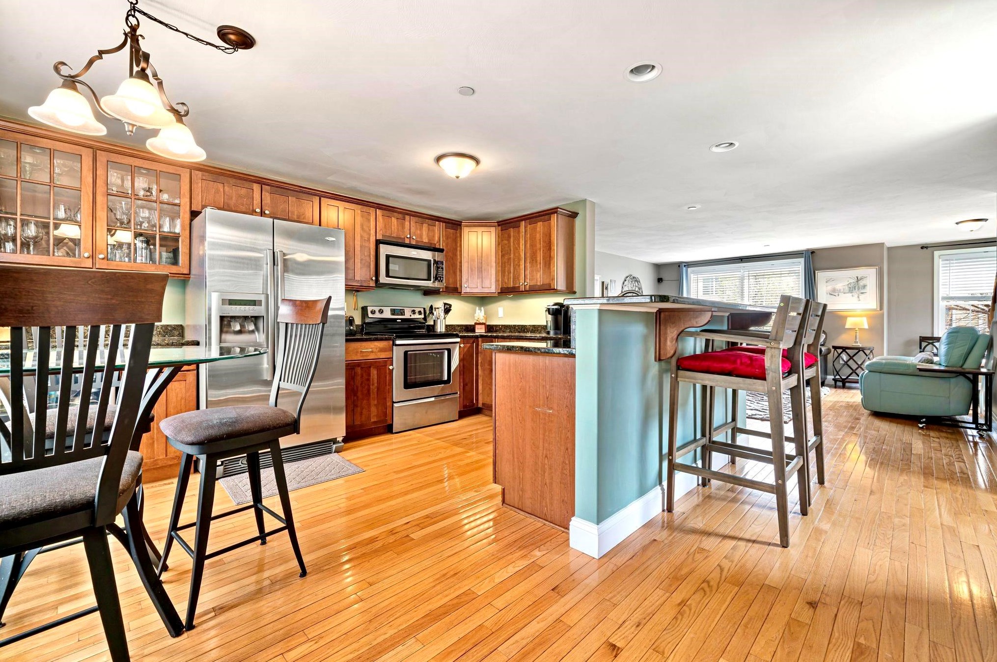 27 Hartshorn Way, Manchester NH 03109-5241 exterior