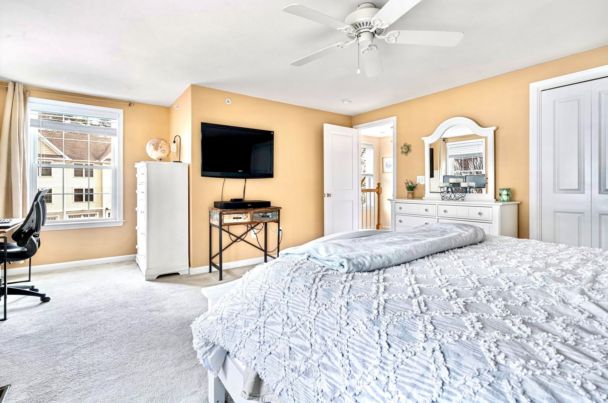 27 Hartshorn Way, Manchester NH 03109-5241 exterior