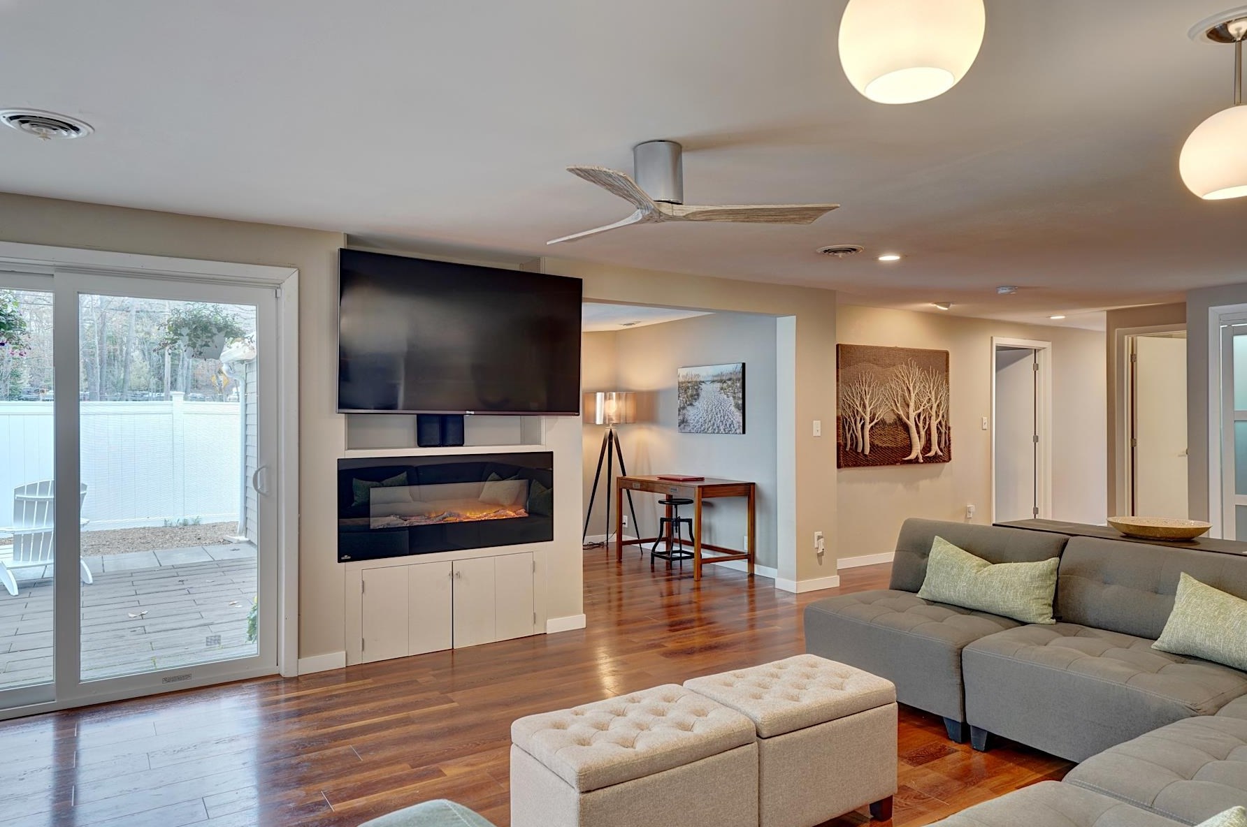 39 Dow Ln, Rye, NH 03870