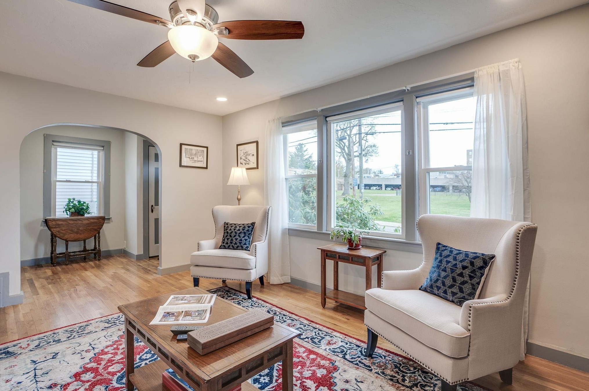 252 Lake St, Nashua NH  03060-4133 exterior